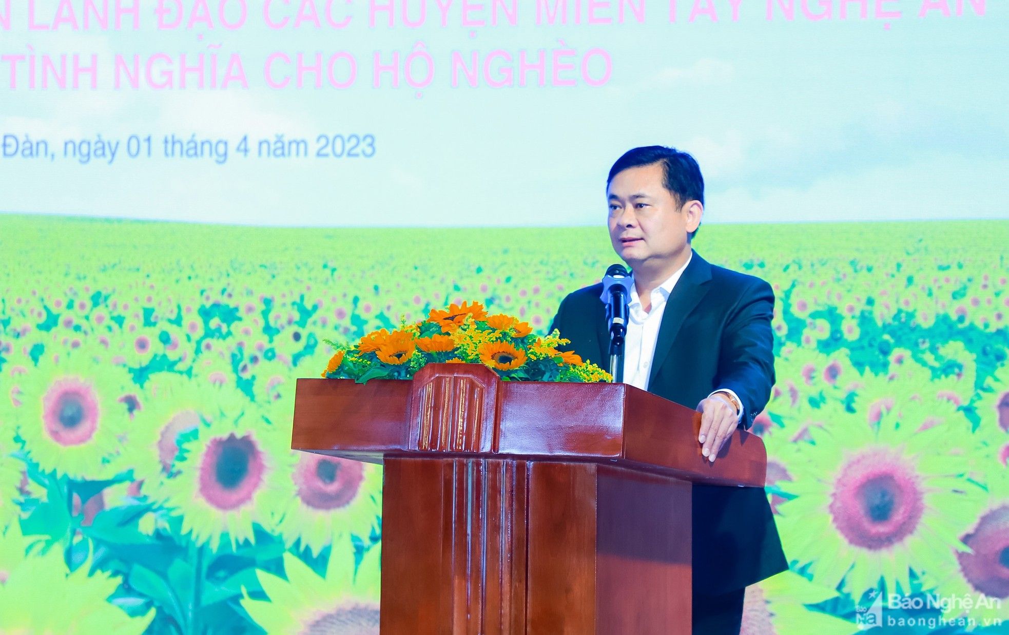 4-ong-quy-phat-bieu-tai-chuong-trinh-338.jpg