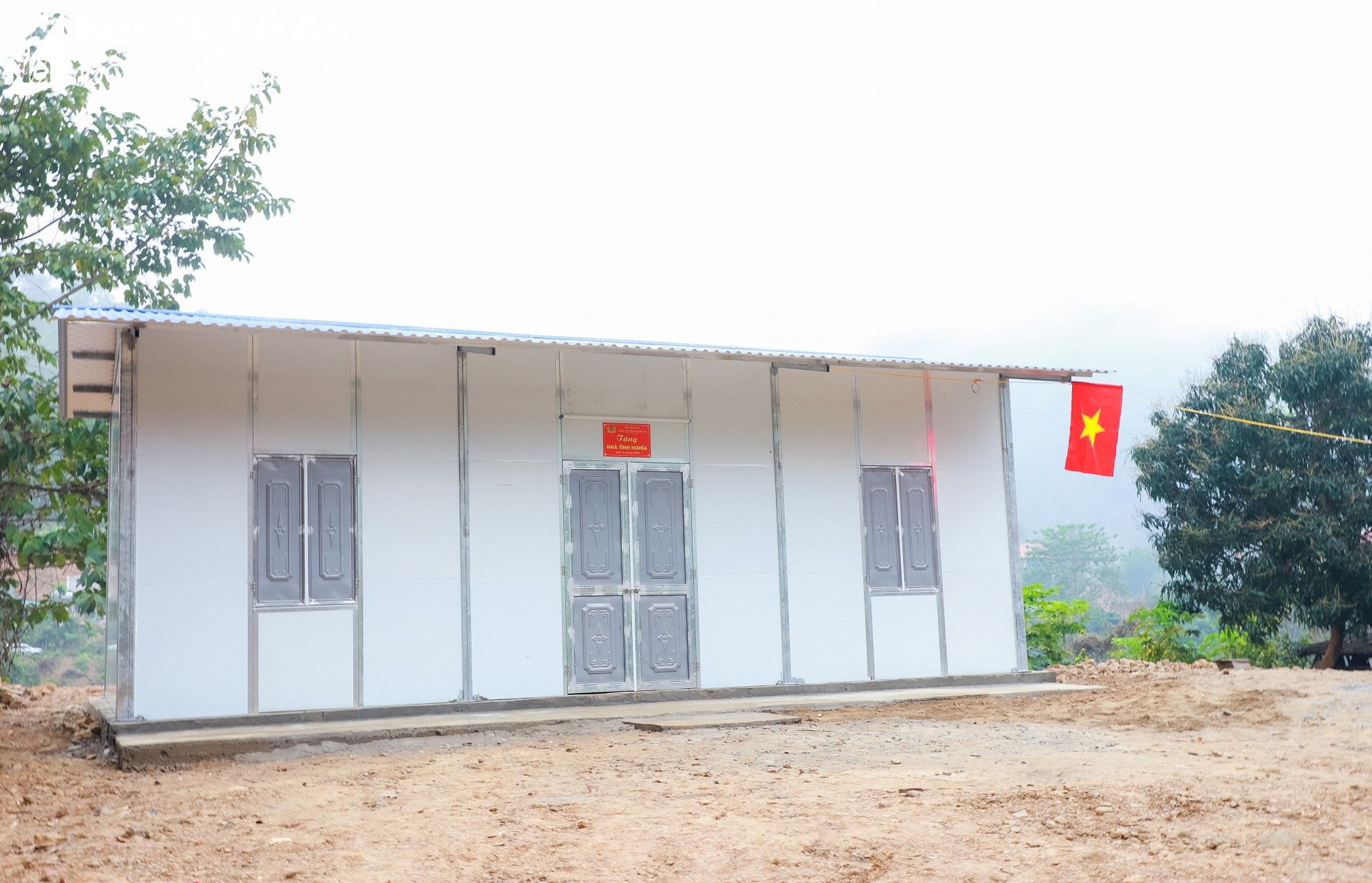 bna-nhung-ngoi-nha-moi-xay-dung-dam-bao-3-cung-gom-nen-cung-khung-tuong-cung-mai-cung-5192.jpg