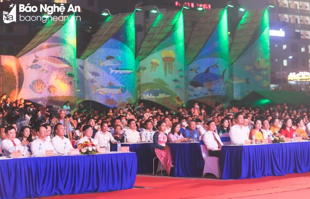 bna_c_cac-dai-bieu-tham-du-le-khai-mac-le-hoi-du-lich-cua-lo-nam-2023-anh-duc-anh-419.jpg