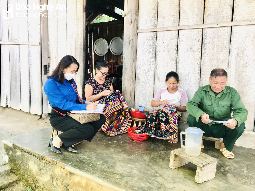 Bộ Lao động, Thương binh và Xã hội trả lời kiến nghị cử tri về điều chỉnh bộ tiêu chuẩn bình xét hộ nghèo, hộ cận nghèo