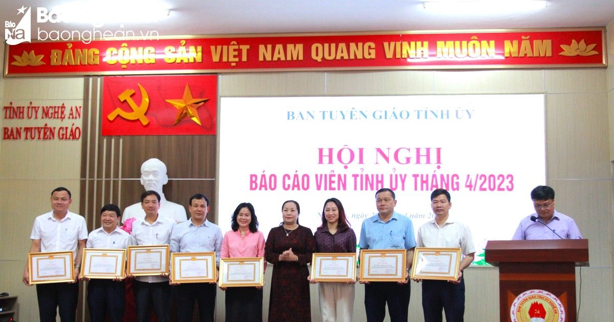 Nghệ An: 10 tập thể nhận Bằng khen của Ban Thường vụ Tỉnh ủy trong thực hiện công tác tư tưởng, lý luận và báo chí