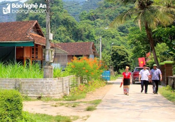 bna_c_bna-ban-minh-thai-xa-tien-ky-tan-ky-doi-thay-nho-phong-trao-xay-dung-ntm-anh-xuan-hoang-2300.jpg