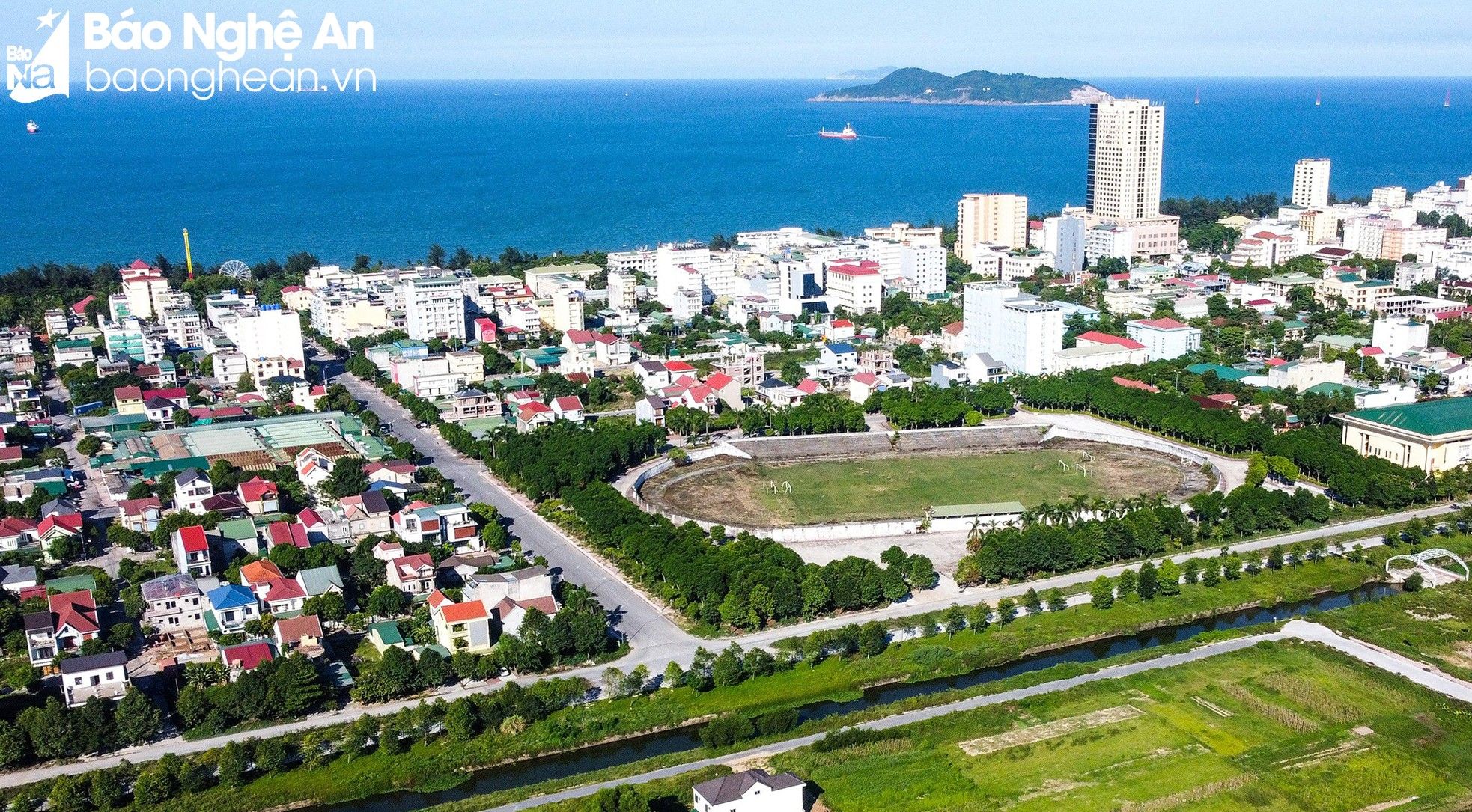 bna-thi-xa-cua-lo-thanh-cuong-7641--n1.jpg