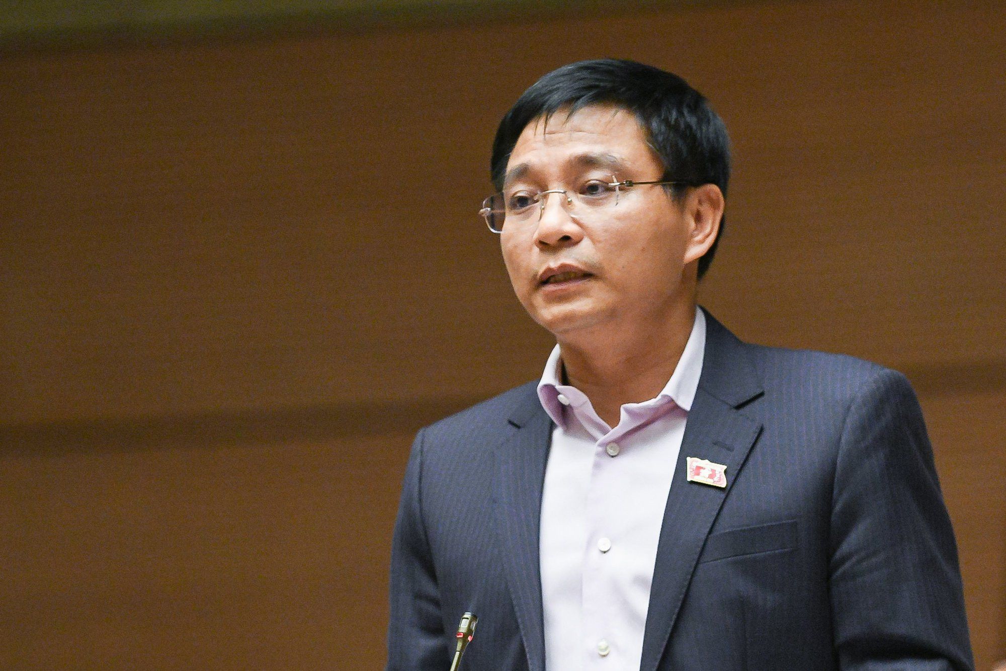 bo-truong-nguyen-van-thang-1667532898861840978672-535.jpg