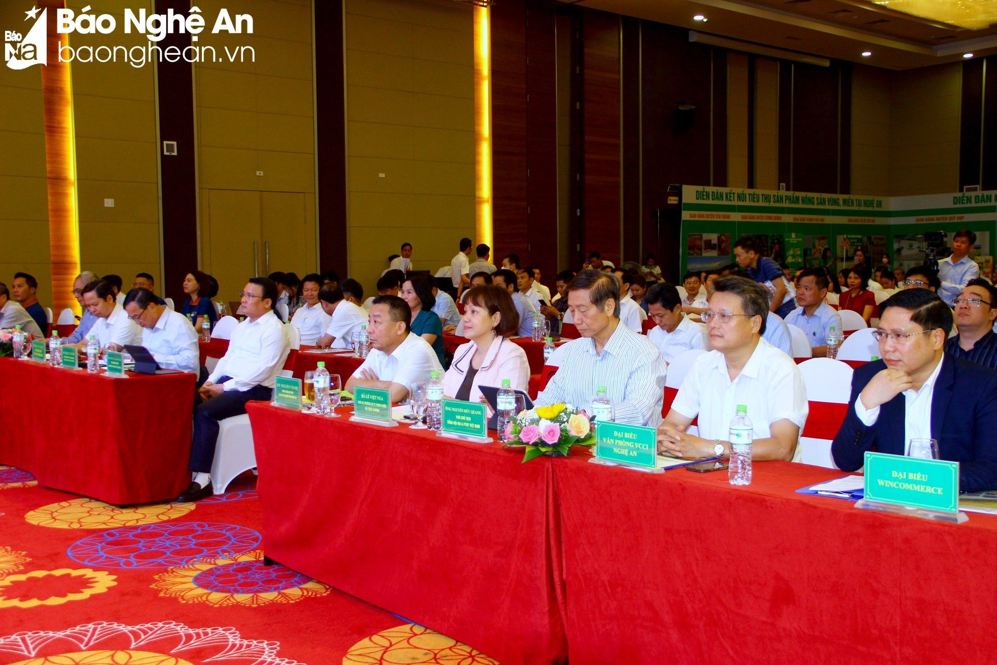 bna-cac-dai-bieu-tham-du-hoi-nghi-anh-quang-an-6872.jpg