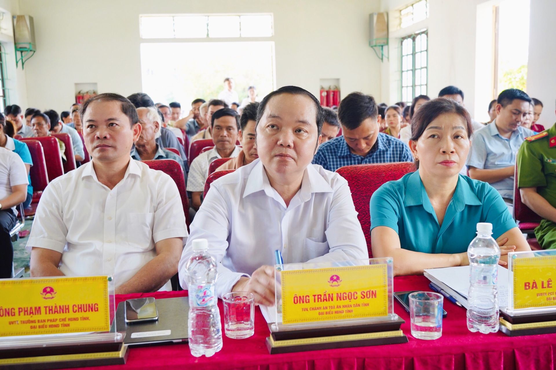 ai-bieu-hnd-tinh.jpg