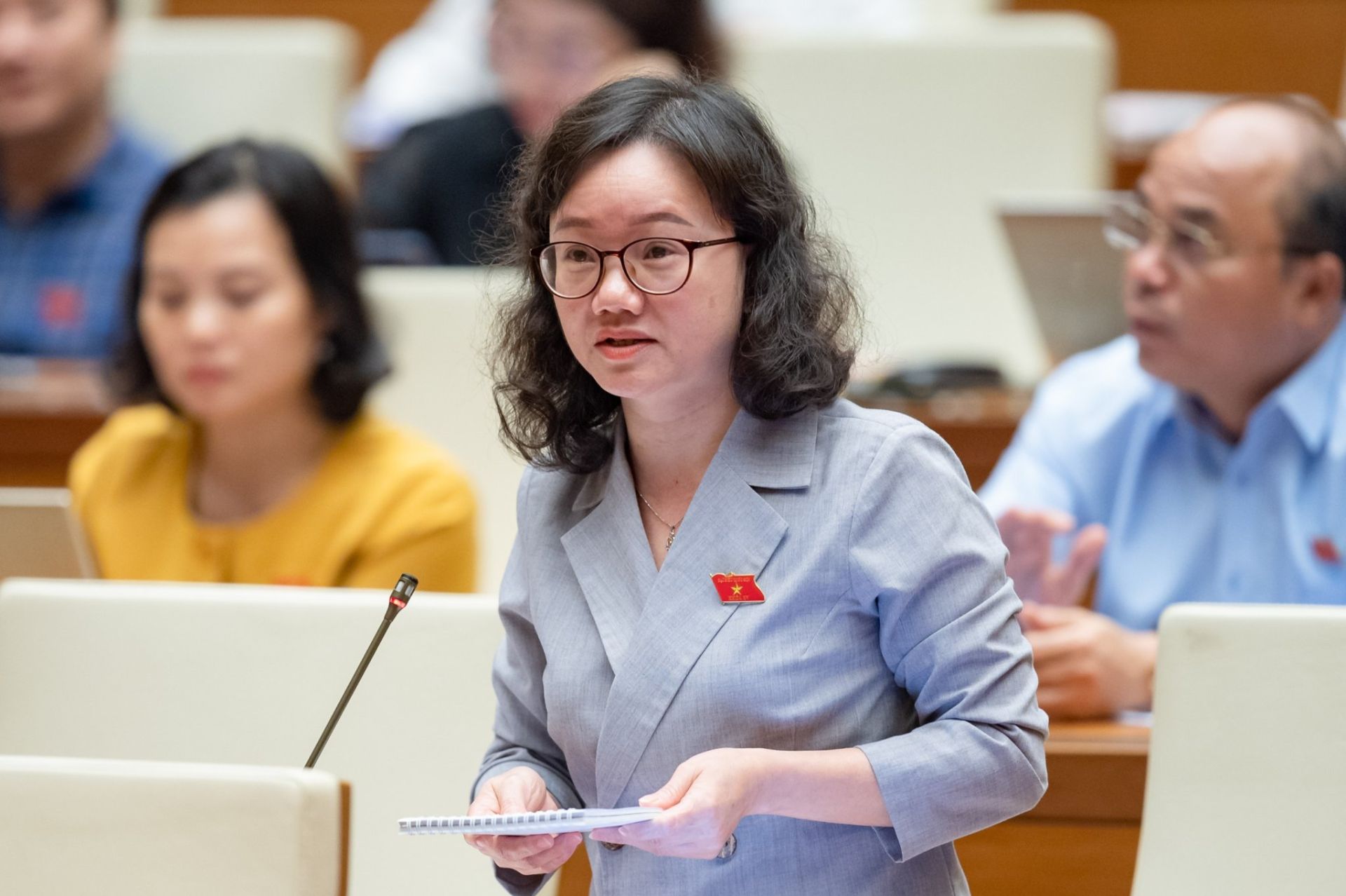 Triển khai dự án hồ Ka Pét để người dân không còn phải đào giếng giữa lòng sông tìm nước