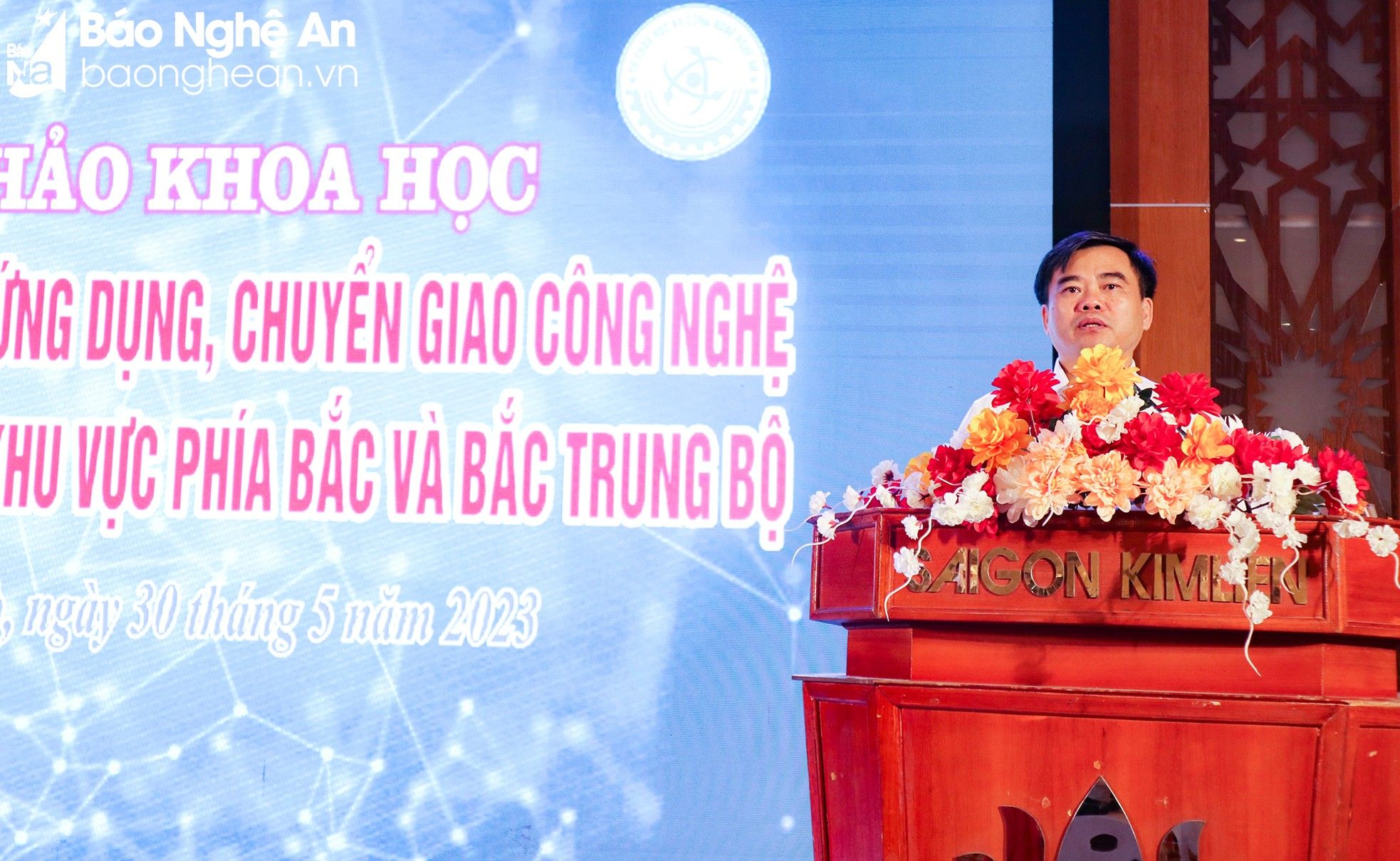 bna-a-hung-844.jpg
