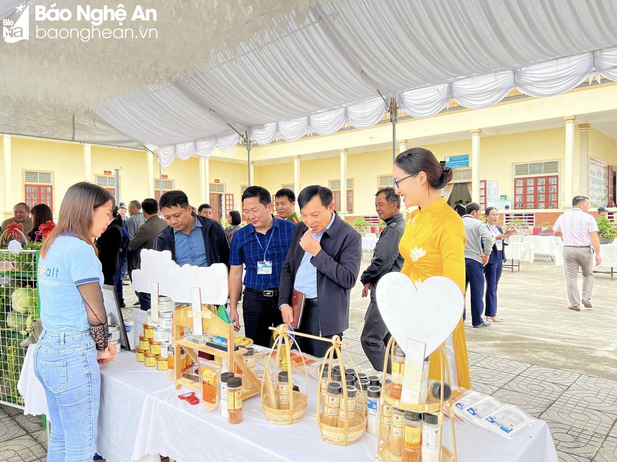 bna-san-pham-khoi-nghiep-tham-gia-cac-hoi-cho-xttm-4374.jpg