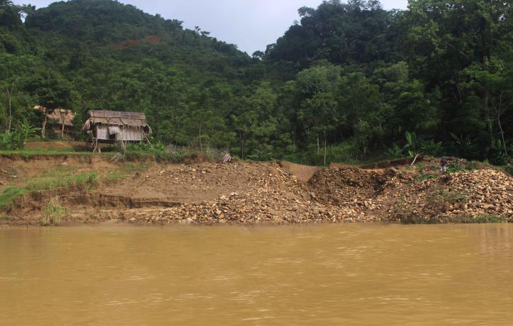 Sở Nông nghiệp và Phát triển nông thôn trả lời cử tri Sầm Hải Lan, UBMTTQ xã Châu Tiến, huyện Quỳ Châu về tình trạng sạt lở bờ Sông Hiếu