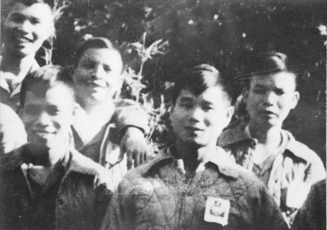 chien-thang-dien-bien-phu-552023-c-8074_20230507074935.jpg