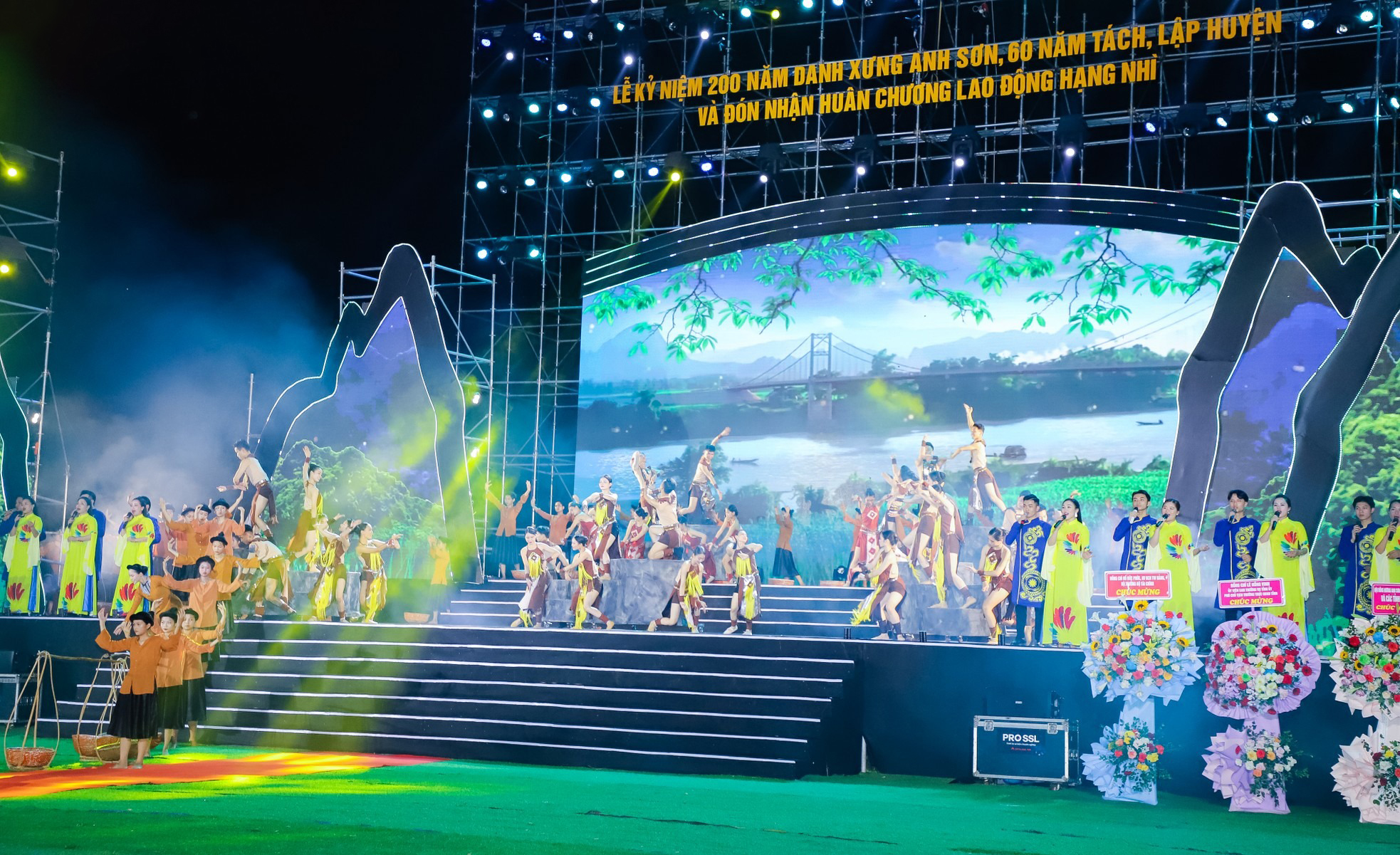 huyen-anh-son-trong-the-ky-niem-200-nam-danh-xung-anh-son-va-60-nam-ngay-tach-lap-huyen--n1.jpg