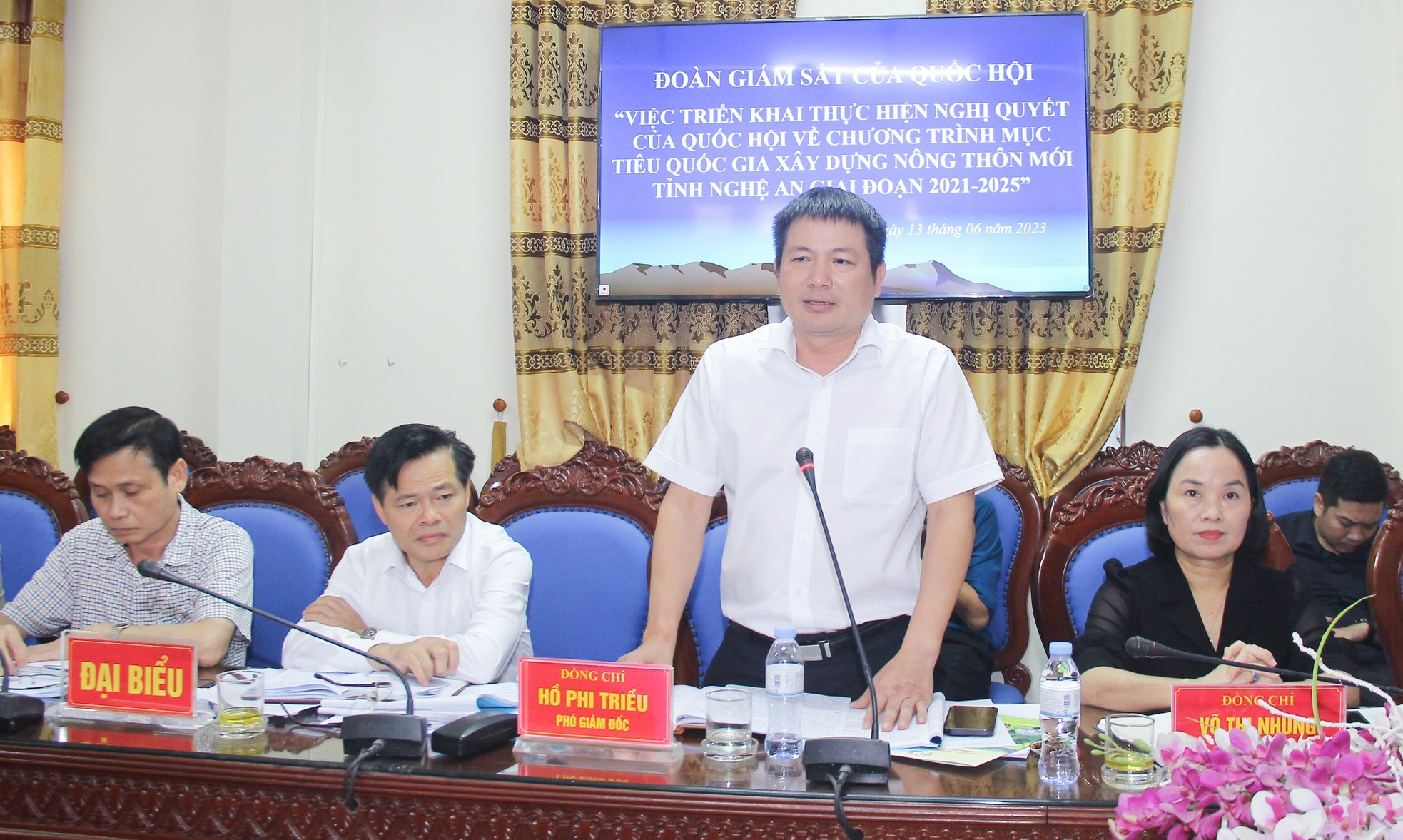 doan-cong-tac-quoc-hoi-giam-sat-cong-tac-xay-dung-nong-thon-moi-tai-nghe-an--n2.jpg