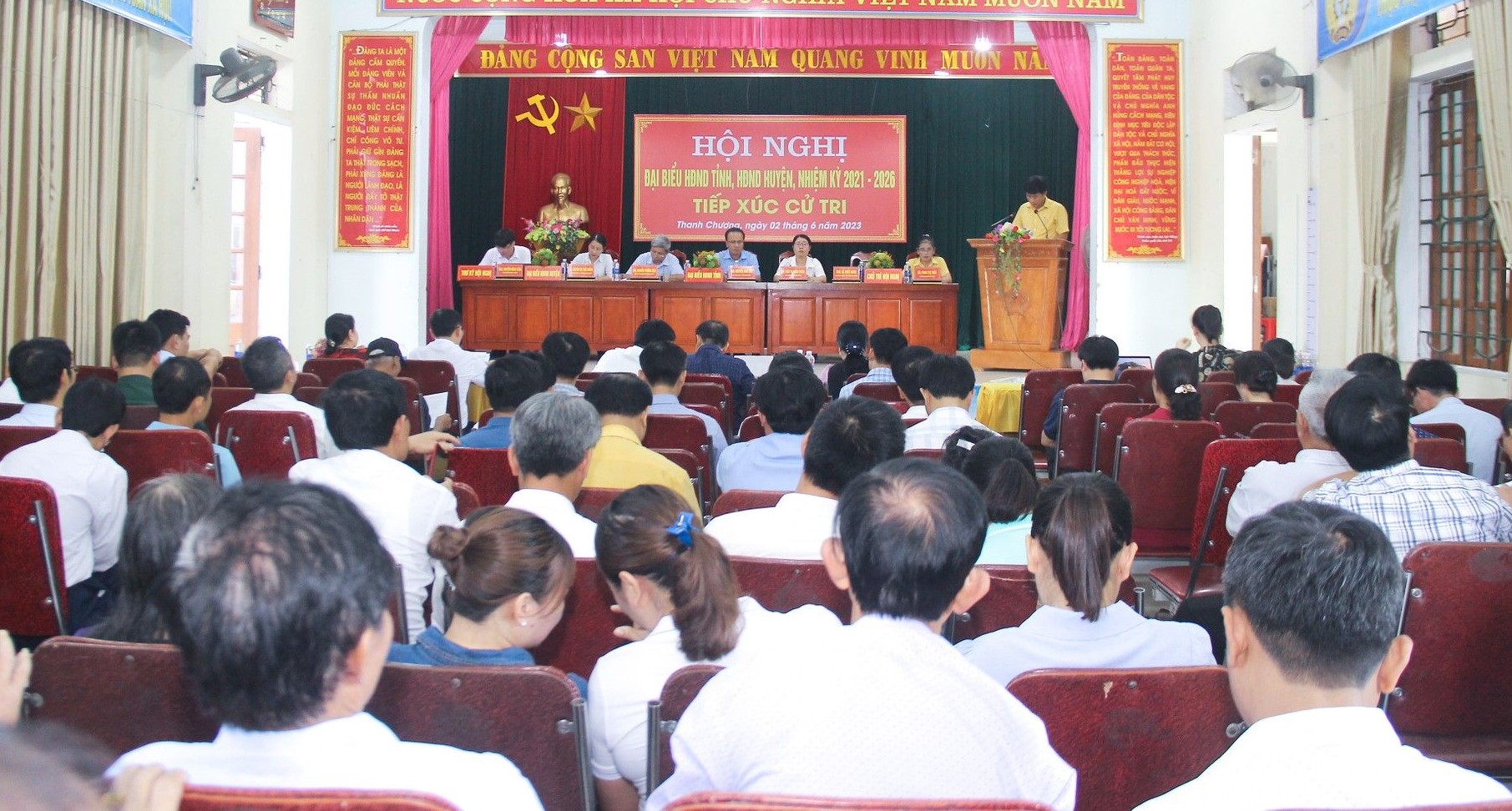 Phó Chủ tịch Thường trực HĐND tỉnh đề nghị chính quyền các cấp huyện Thanh Chương quan tâm giải quyết bức xúc của nhân dân ngay từ cơ sở