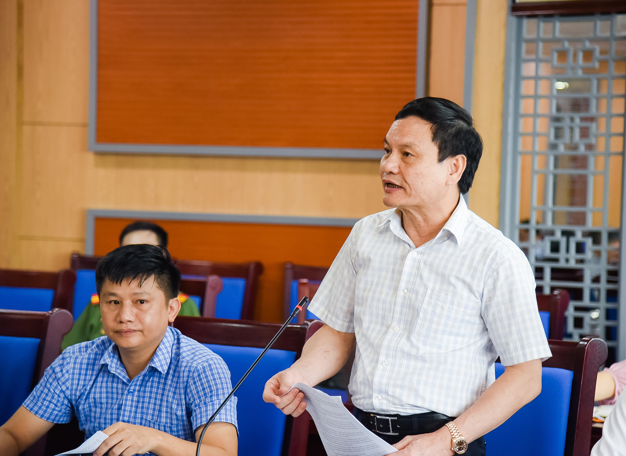ban-phap-che-hdnd-tinh-nghe-an-tham-tra-cac-du-thao-to-trinh-nghi-quyet-bao-cao-trinh-ky-hop-thu-14--n2.jpg