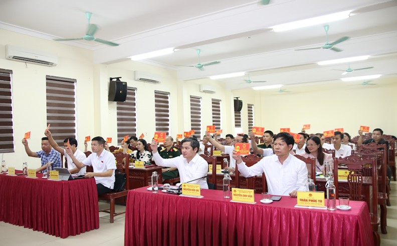 hdnd-thi-xa-hoang-mai-khoa-iii-to-chuc-thanh-cong-ky-hop-thu-8--n3.jpg