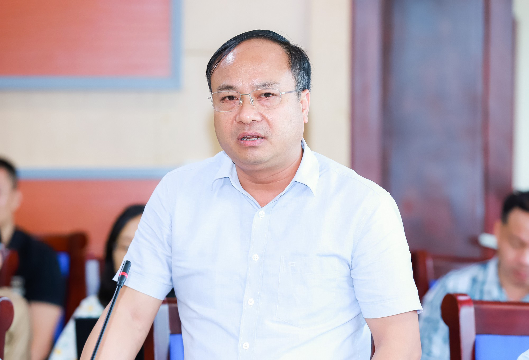 thuong-truc-hdnd-tinh-nghe-an-tham-tra-cac-bao-cao-du-thao-nghi-quyet-do-ubnd-tinh-trinh-ky-hop-thu-14--n5.jpg