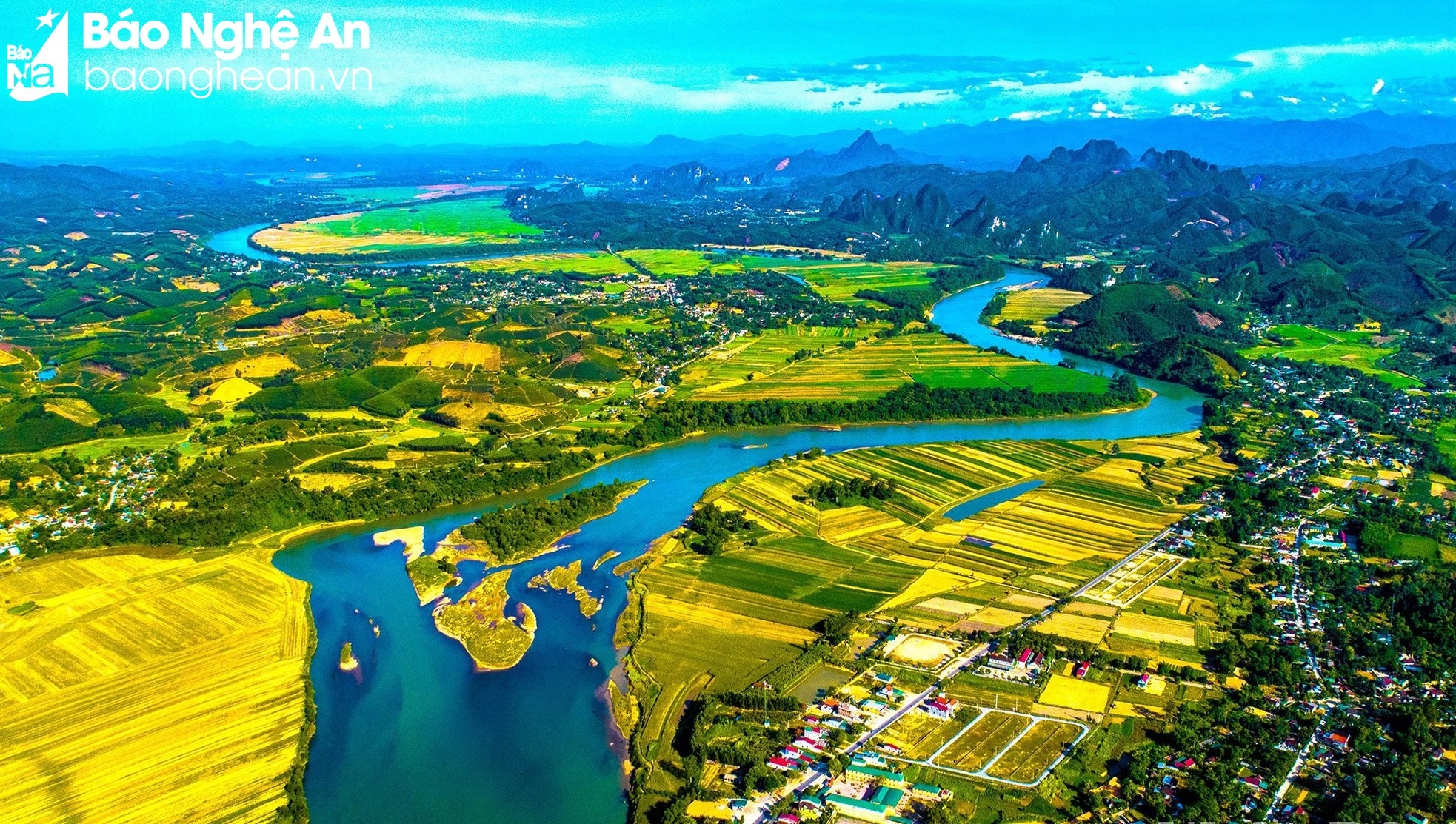 bna-anh-trang-1-phong-to-canh-sac-vung-que-huyen-anh-son-hai-ben-bo-song-lam-anh-quang-dung-2-8389.jpg