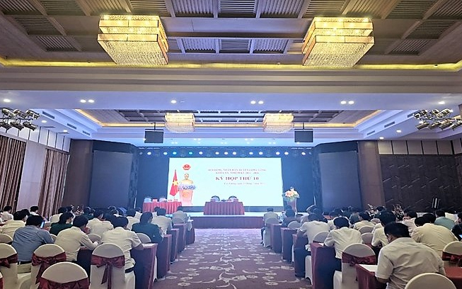 huyen-con-cuong-khai-mac-ky-hop-thu-10-hdnd-huyen-khoa-xx-nhiem-ky-2021--2026.jpg