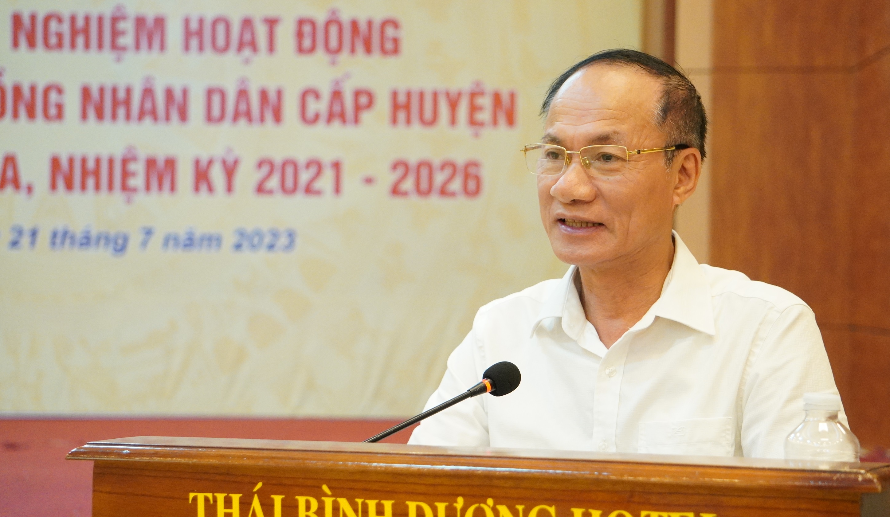 thiet-thuc-hieu-qua-tu-hoi-nghi-trao-doi-kinh-nghiem-hoat-dong-thuong-truc-hdnd-cap-huyen-cum-1-lan-thu-ba--n4.jpg
