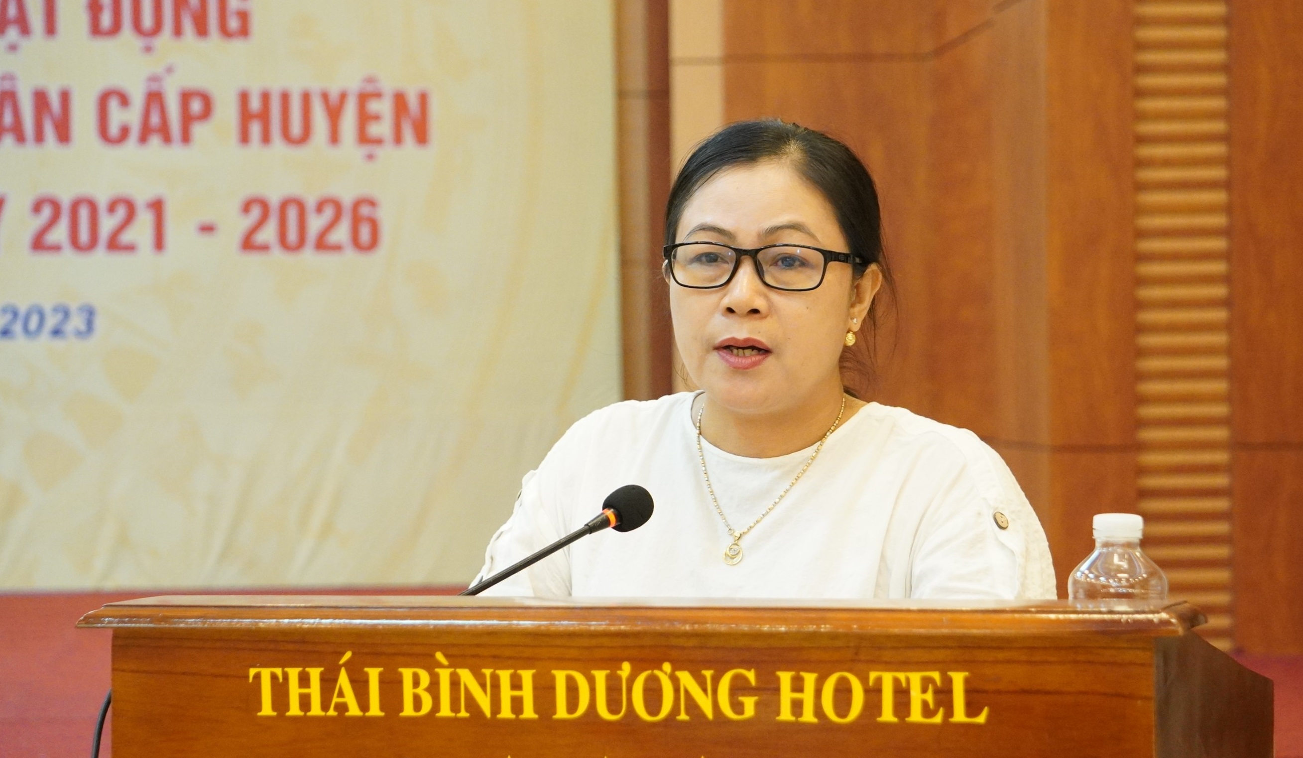 thiet-thuc-hieu-qua-tu-hoi-nghi-trao-doi-kinh-nghiem-hoat-dong-thuong-truc-hdnd-cap-huyen-cum-1-lan-thu-ba--n5.jpg