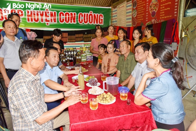 bna-dan-ban-nua-anh-thanh-le-7341.jpg