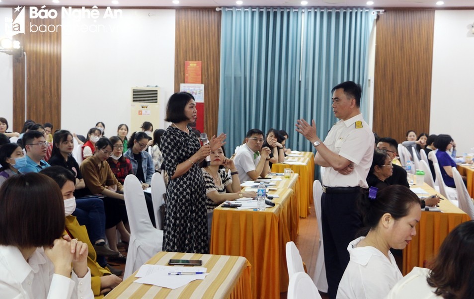 bna-doi-thoai-truc-tiep-ve-ghi-xuat-hoa-don-9315.jpg