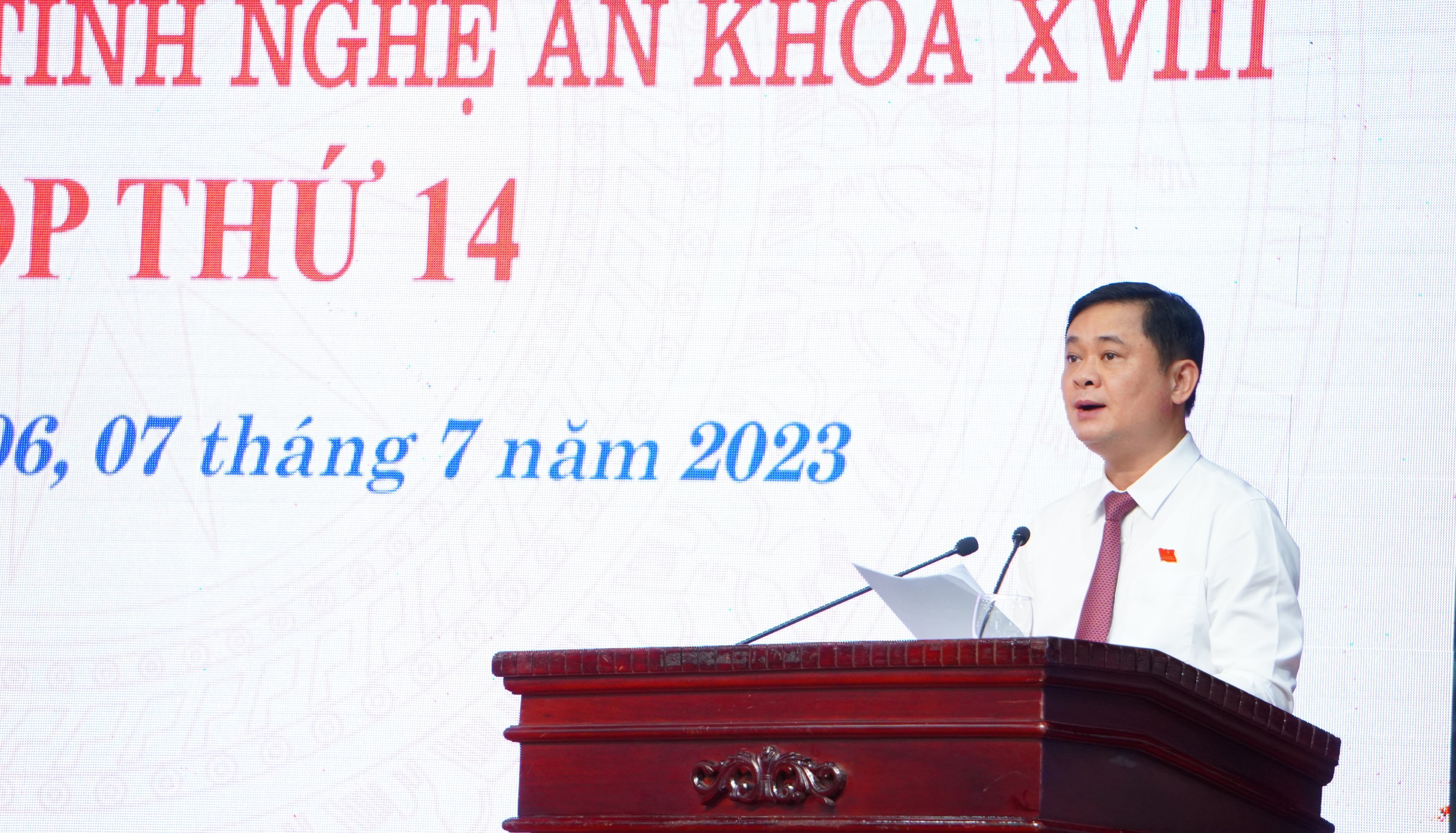 tiep-tuc-thuc-hien-cac-nhiem-vu-giai-phap-phat-trien-kinh-te-xa-hoi-nam-2023-voi-tinh-than-kien-tri-chu-dong-sang-tao-linh-hoat--n1.jpg