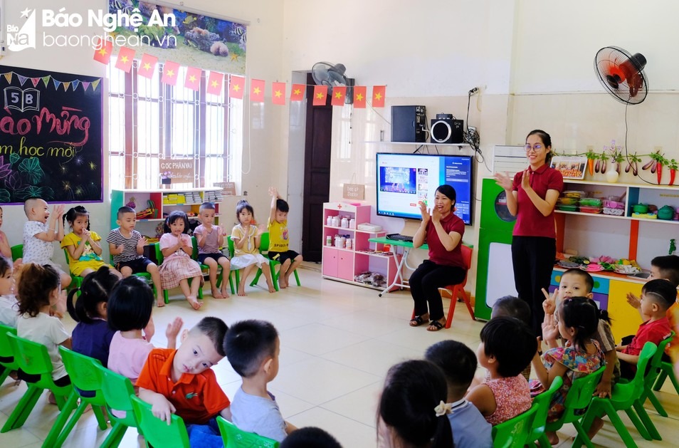 bna-co-giao-nguyen-thi-nhung-phai-truong-mam-non-cua-nam-da-vao-nghe-6-nam-nhung-van-dang-la-giao-vien-mam-non-thuoc-dien-06-09-7251.jpg