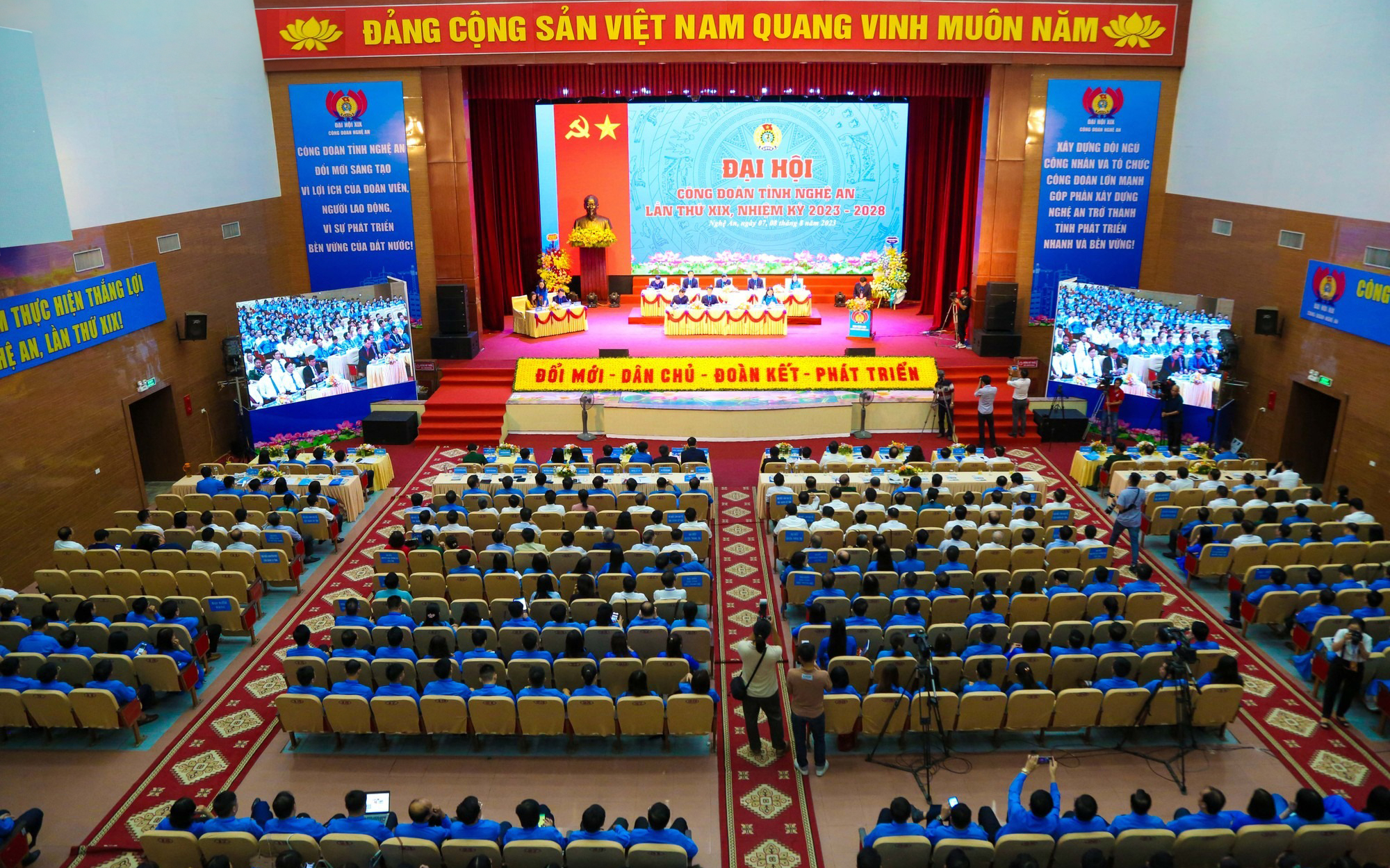 Khai mạc trọng thể Đại hội Công đoàn tỉnh Nghệ An lần thứ XIX, nhiệm kỳ 2023 - 2028