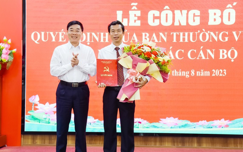 Công bố quyết định điều động, bổ nhiệm Hiệu trưởng Trường Chính trị tỉnh Nghệ An