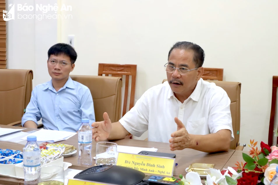 bna-doan-dai-bieu-quoc-hoi-lay-y-kien-bhxh-anh-diep-thanh00001-4013.jpg.webp