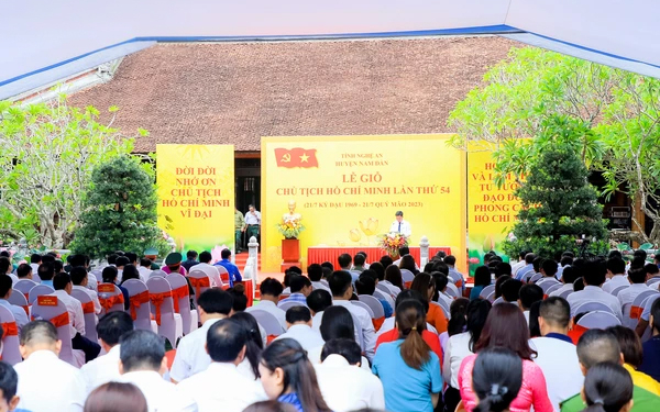 Trang trọng Lễ giỗ Chủ tịch Hồ Chí Minh lần thứ 54 tại Kim Liên, Nam Đàn, Nghệ An