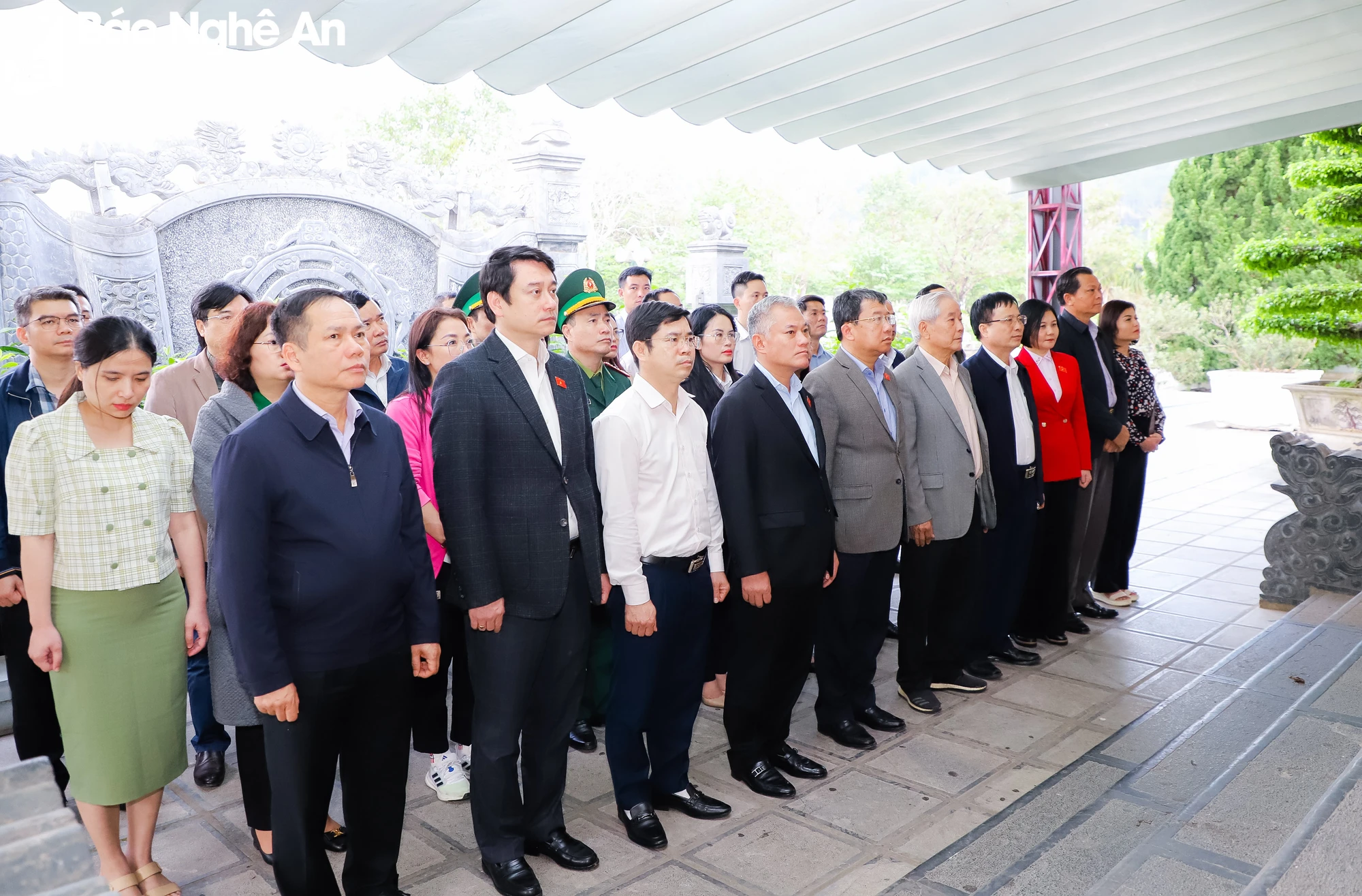 bna-doan-giam-sat-uy-ban-doi-ngoai-cua-quoc-hoi-dang-hoa-dang-huong-tai-khu-di-tich-quoc-gia-truong-bon-2128.jpg.webp