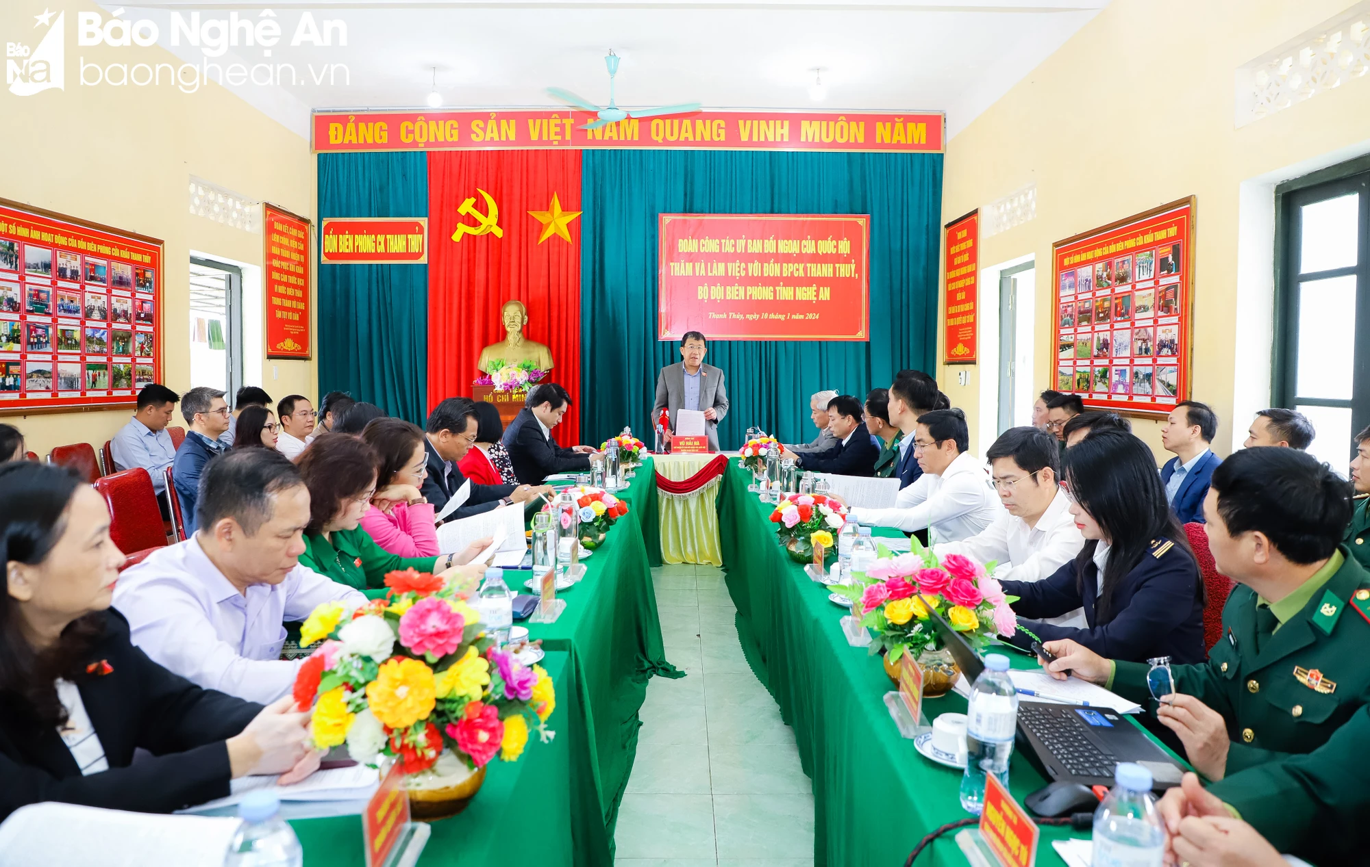 bna-idoan-giam-sat-uy-ban-doi-ngoai-cua-quoc-hoi-da-den-khao-sat-viec-thuc-hien-cac-dieu-uoc-quoc-te-ve-bien-gioi-lanh-tho-tren-dat-lien-giua-viet-nam-lao-tai-cua-khau-thanh-thuy-jpg-4724.jpg.webp