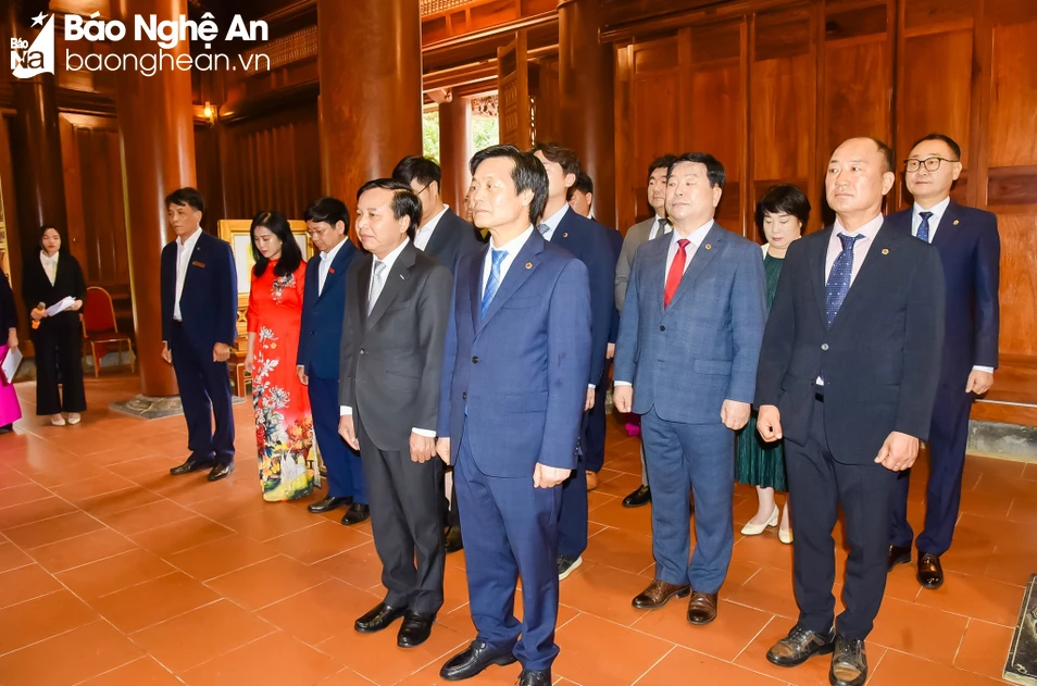 bna-anh-3-anh-thanh-le-9323.jpg.webp