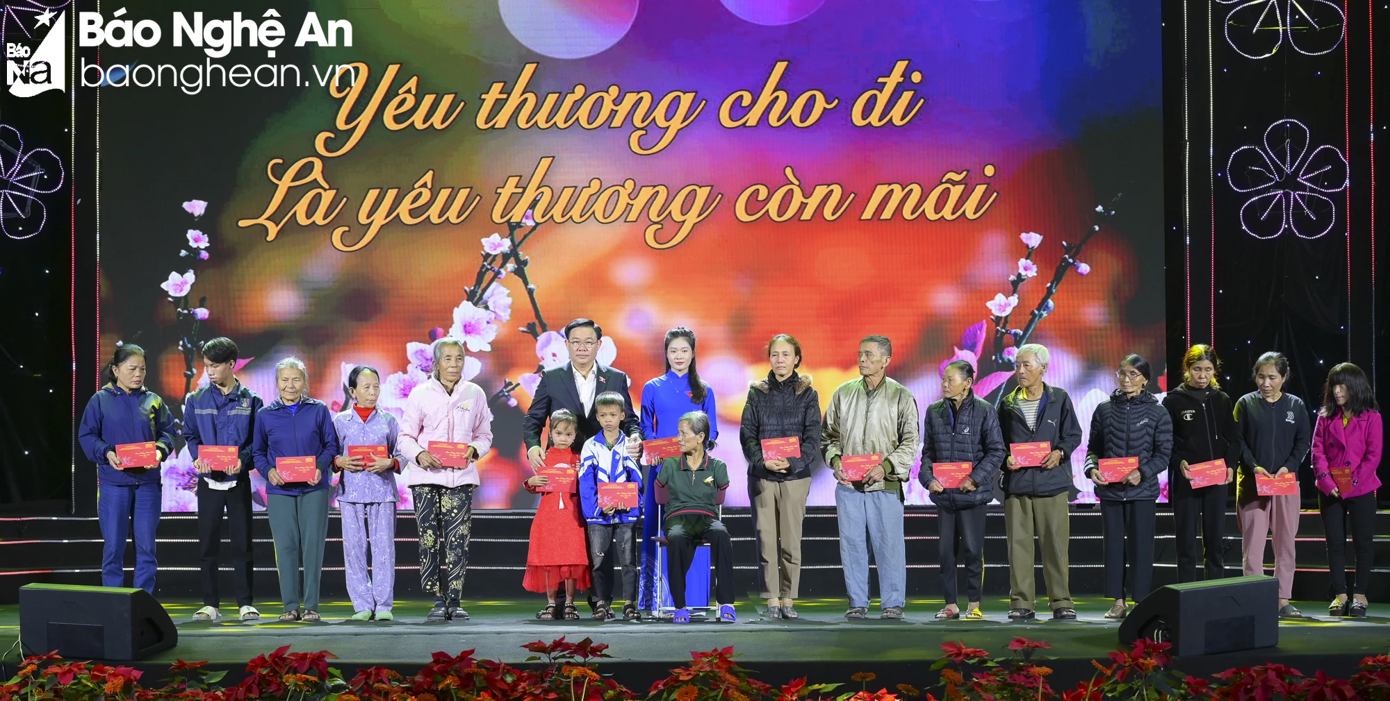 bna-0477-2147.jpg.webp