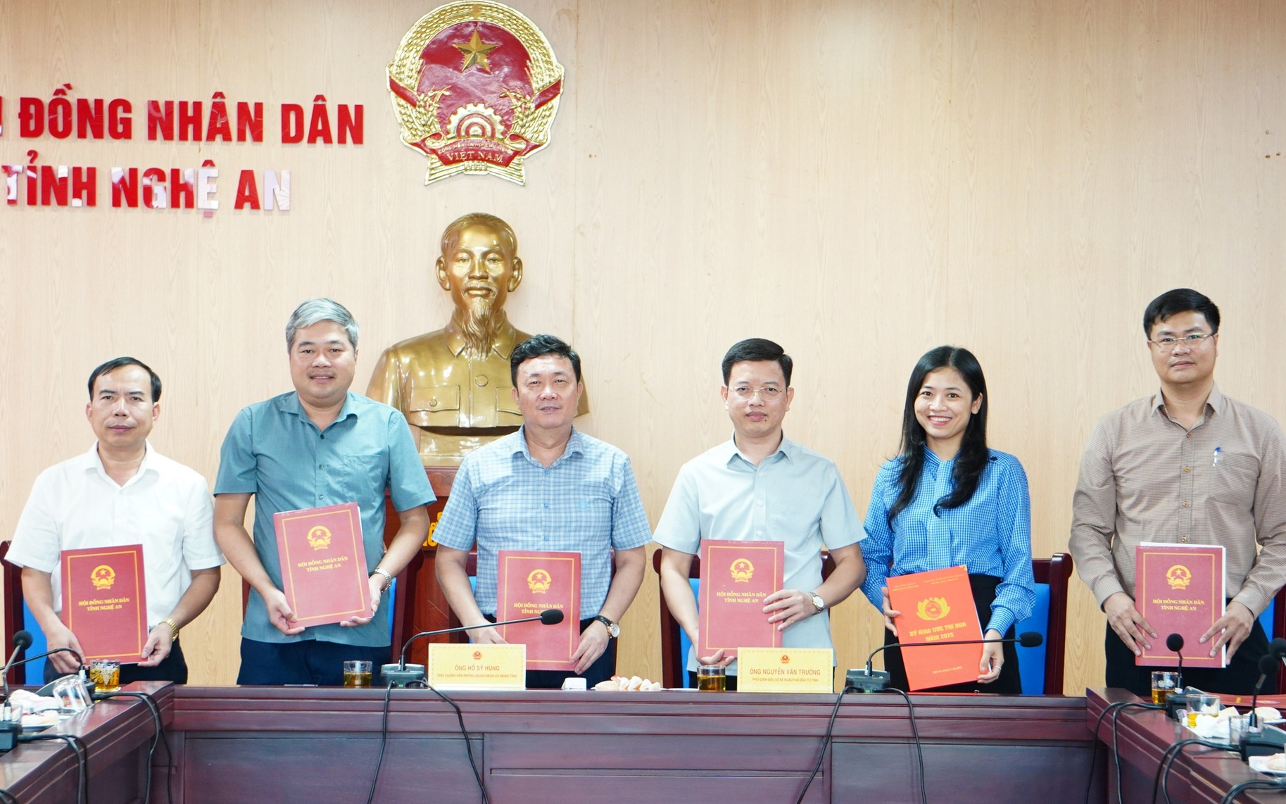 Hội nghị tổng kết công tác thi đua khen thưởng năm 2024 và triển khai nhiệm vụ năm 2025 của Khối Thi đua Tổng hợp.