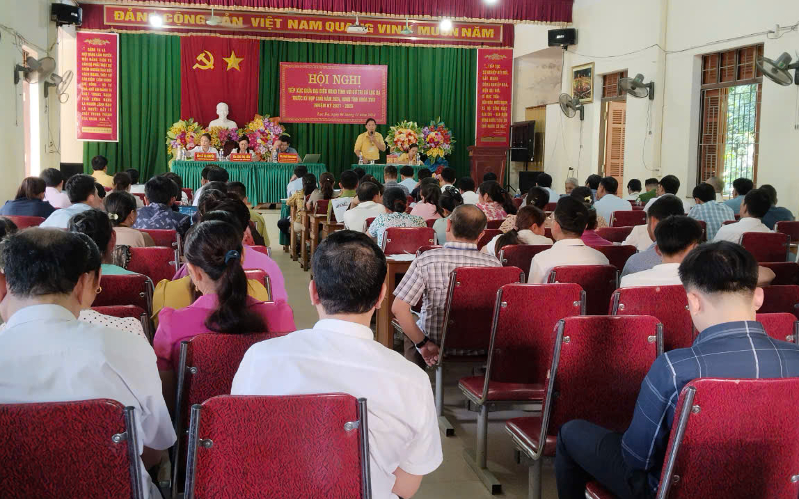 Đại biểu HĐND tỉnh tiếp xúc cử tri tại huyện Con Cuông