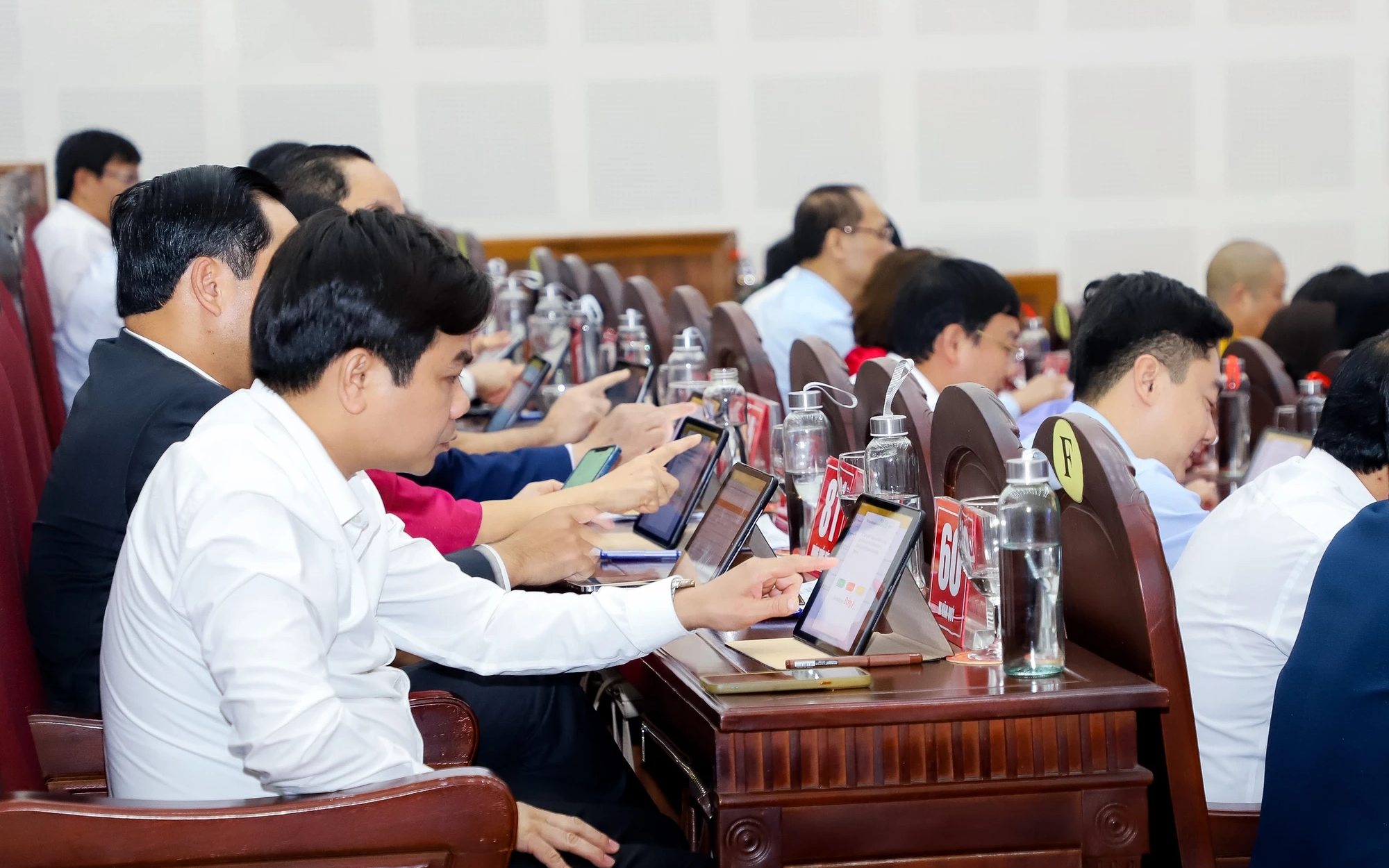 Thông qua chủ trương chuyển đổi mục đích sử dụng 8,3394ha rừng để thực hiện dự án năng lượng trọng điểm quốc gia