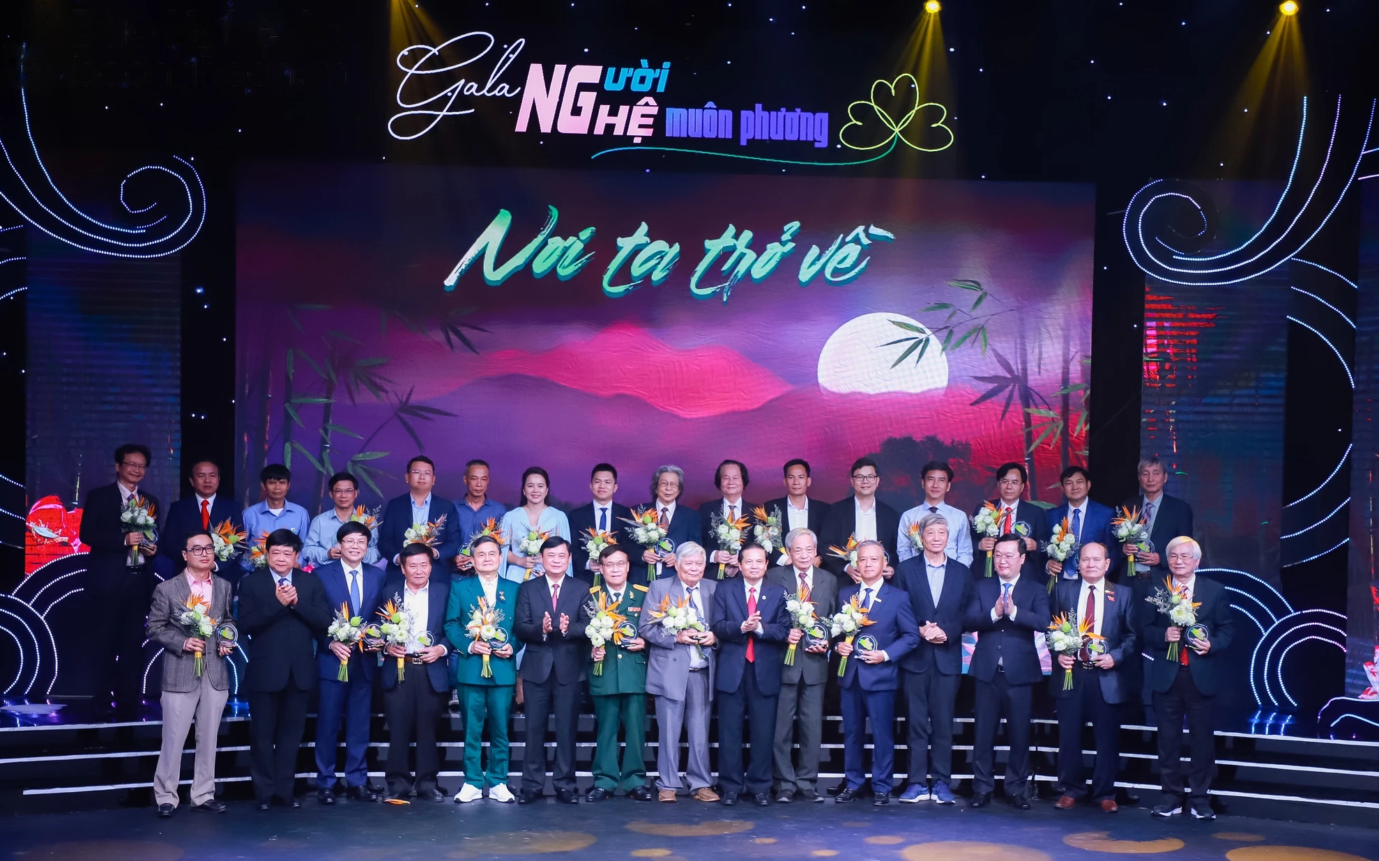 Sâu lắng Gala 'Người Nghệ muôn phương