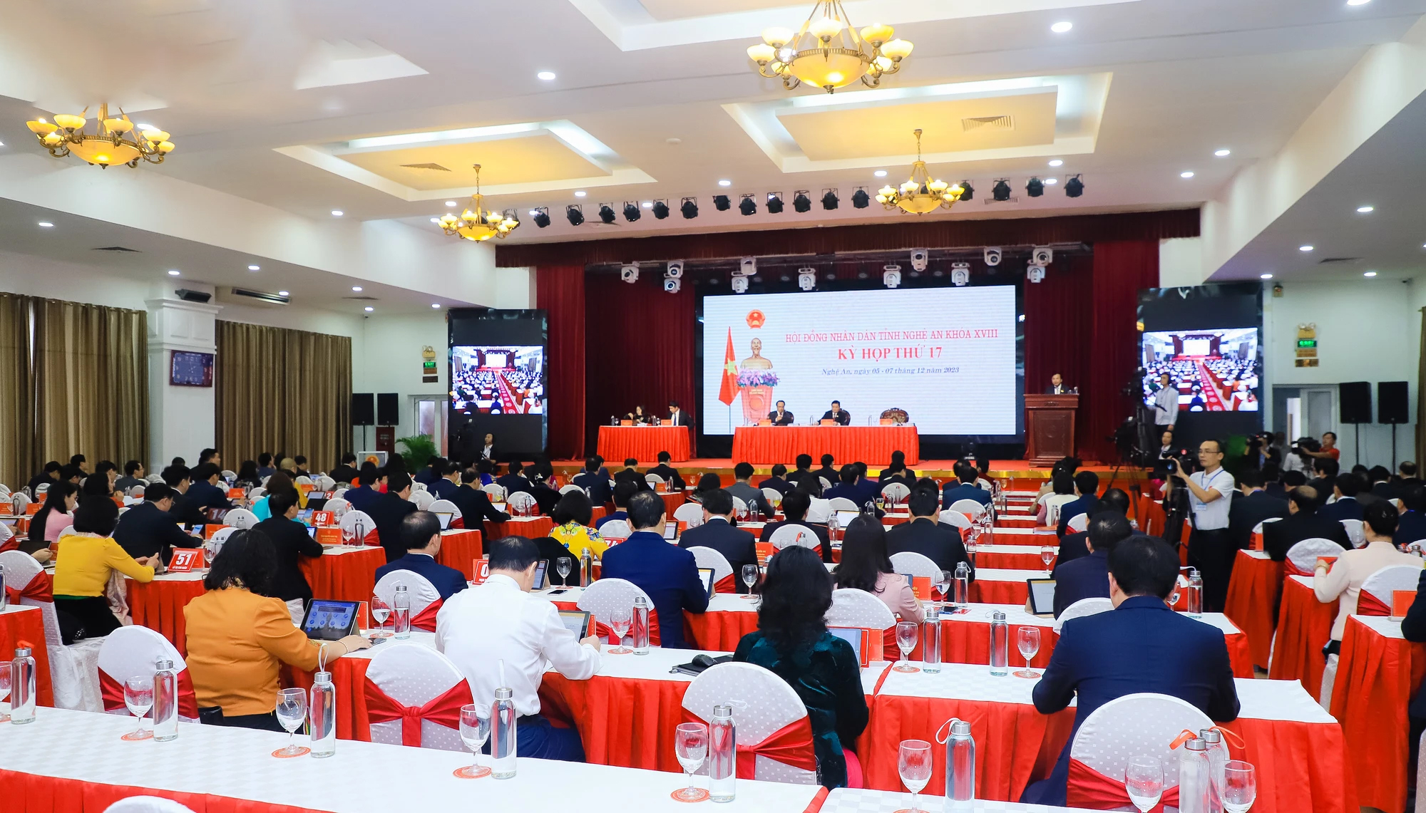 Cơ quan dân cử, đại biểu vì Dân