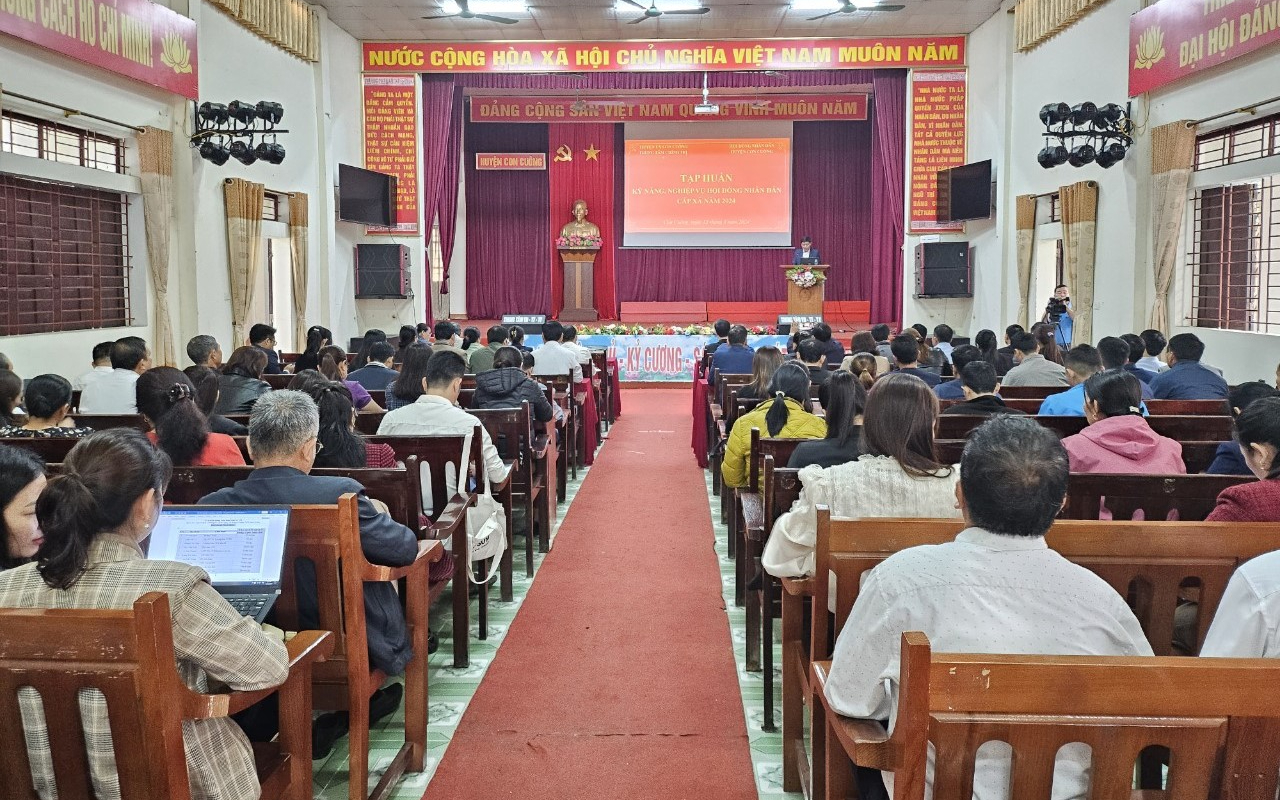Con Cuông: Khai mạc Hội nghị tập huấn, bồi dưỡng kỹ năng hoạt động cho Thường trực, các Ban Hội đồng nhân dân cấp xã năm 2024