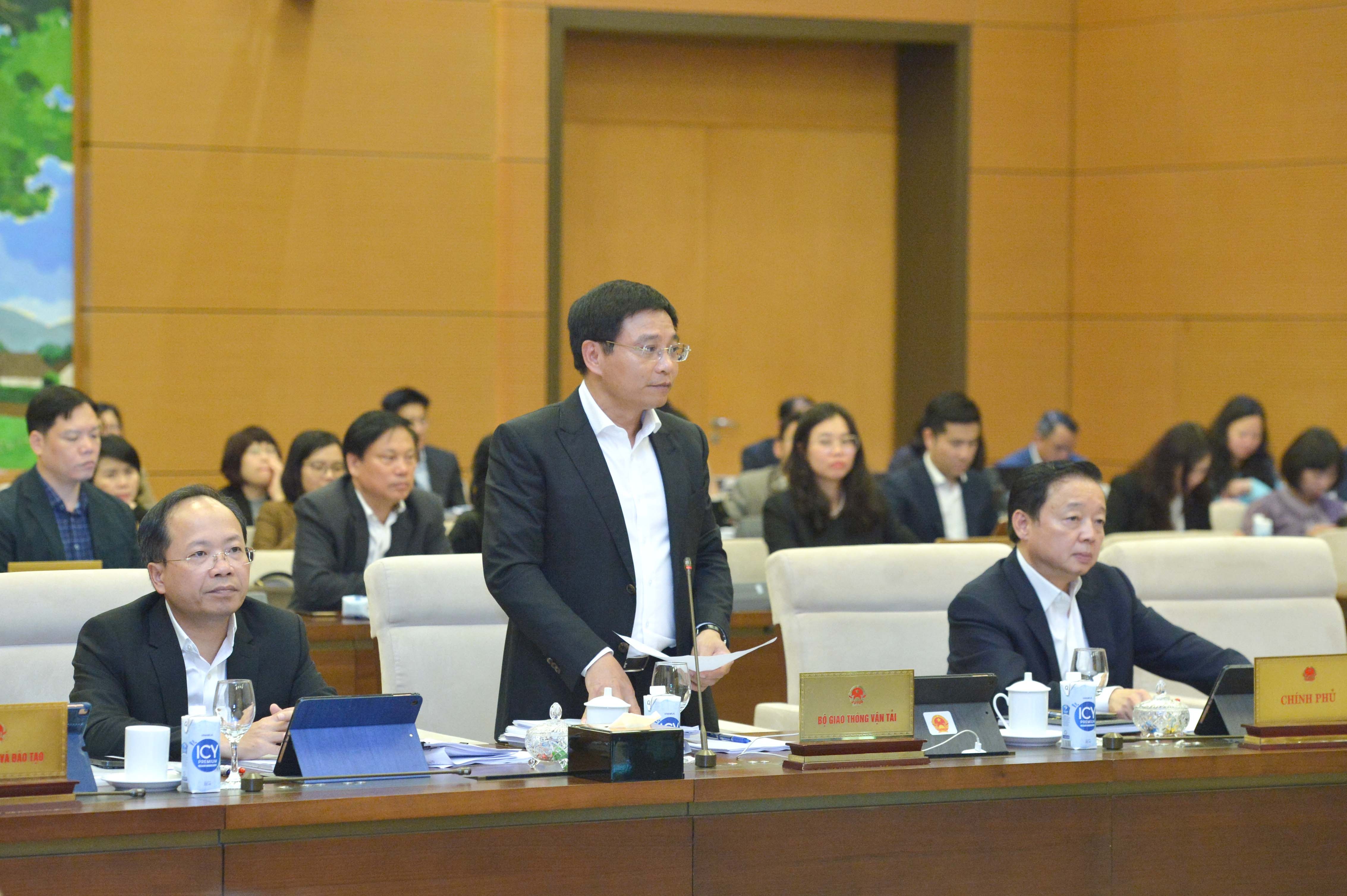 Bo-truong-Bo-Giao-thong-van-tai--1710499731854.jpg