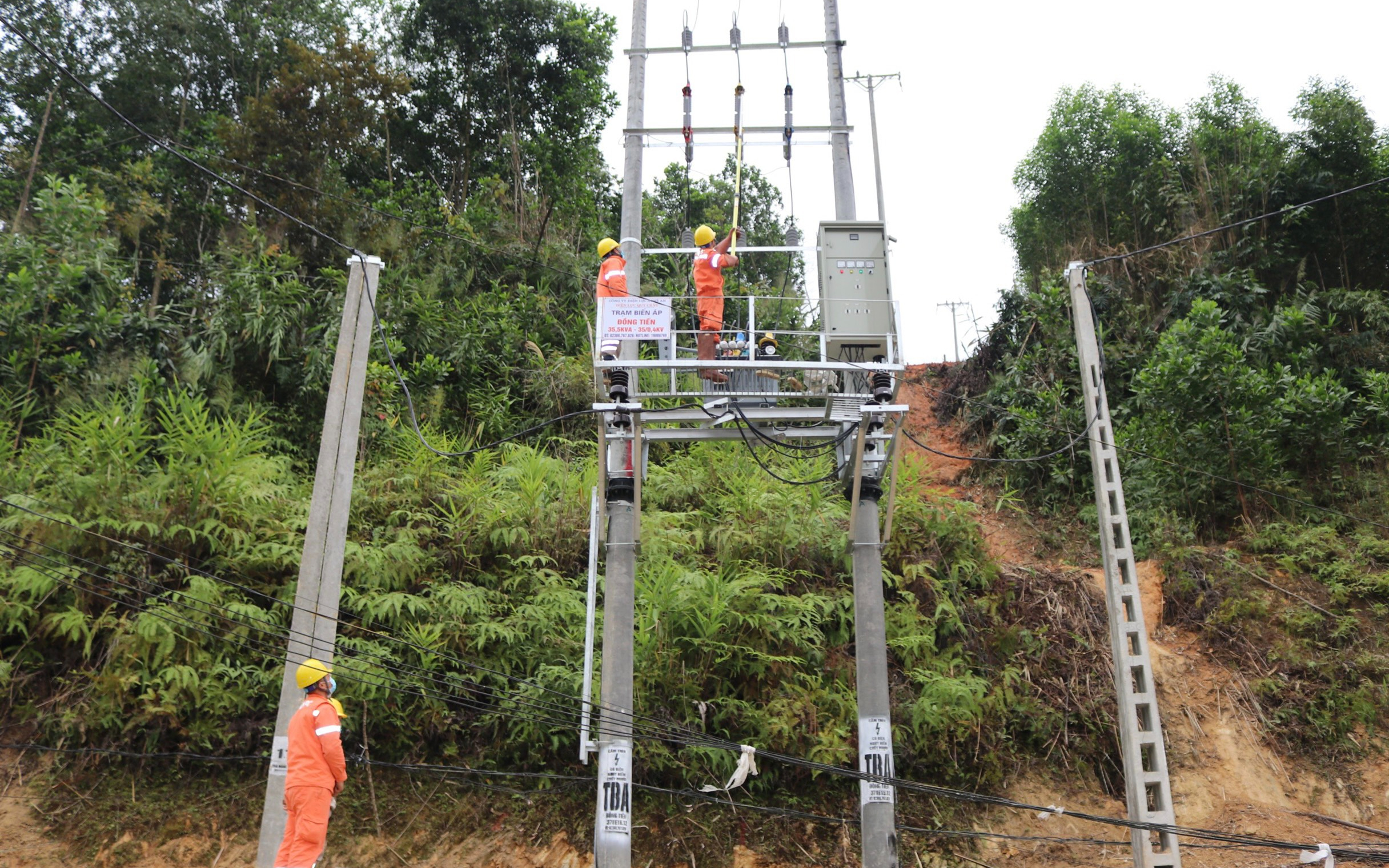 Hoàn trả hơn 6 tỷ đồng vốn lưới điện hạ áp nông thôn cho 23 xã trên địa bàn tỉnh Nghệ An