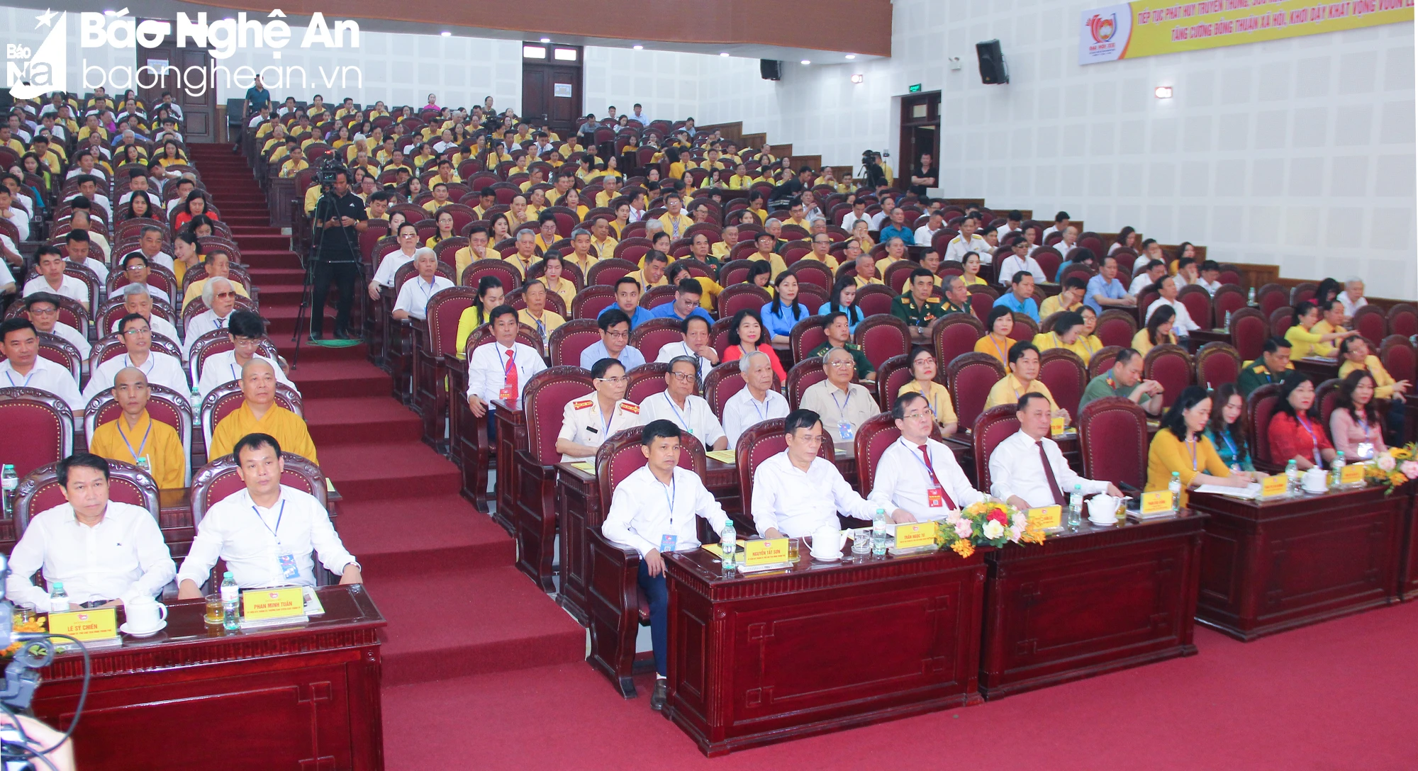 bna-mt4-4551.jpg.webp