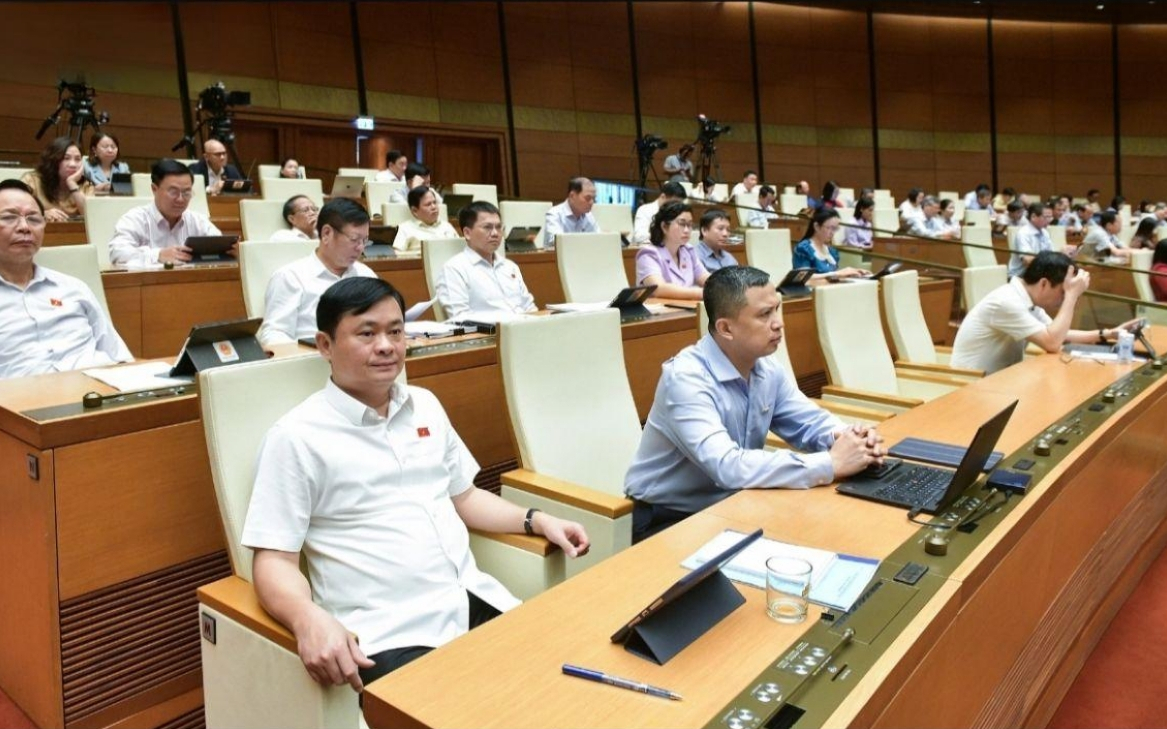 Quốc hội thảo luận về kết quả giám sát thực hiện chính sách tài khóa, tiền tệ hỗ trợ phục hồi, phát triển kinh tế - xã hội