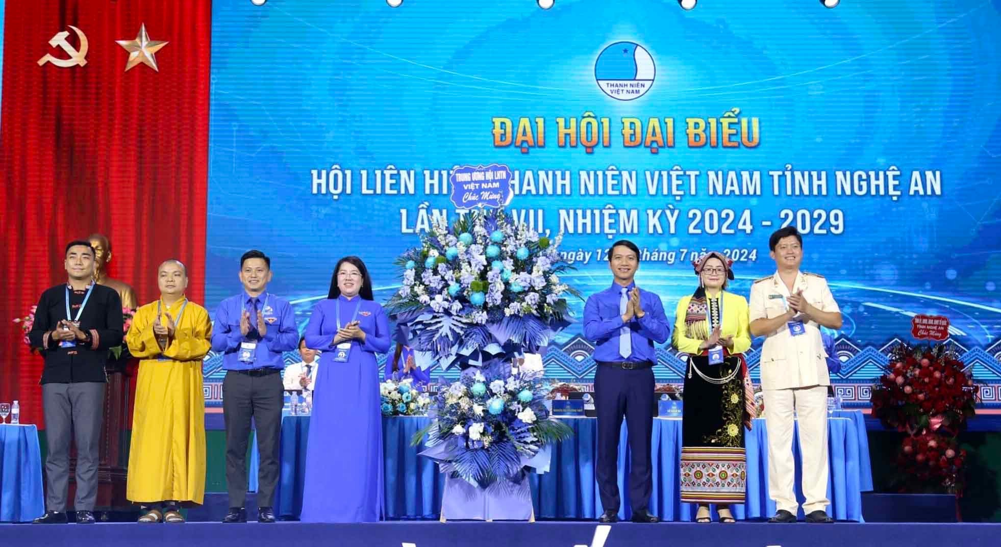 bna_tang-hoa-afaca689b2765b9104300c453a8196aa.jpg