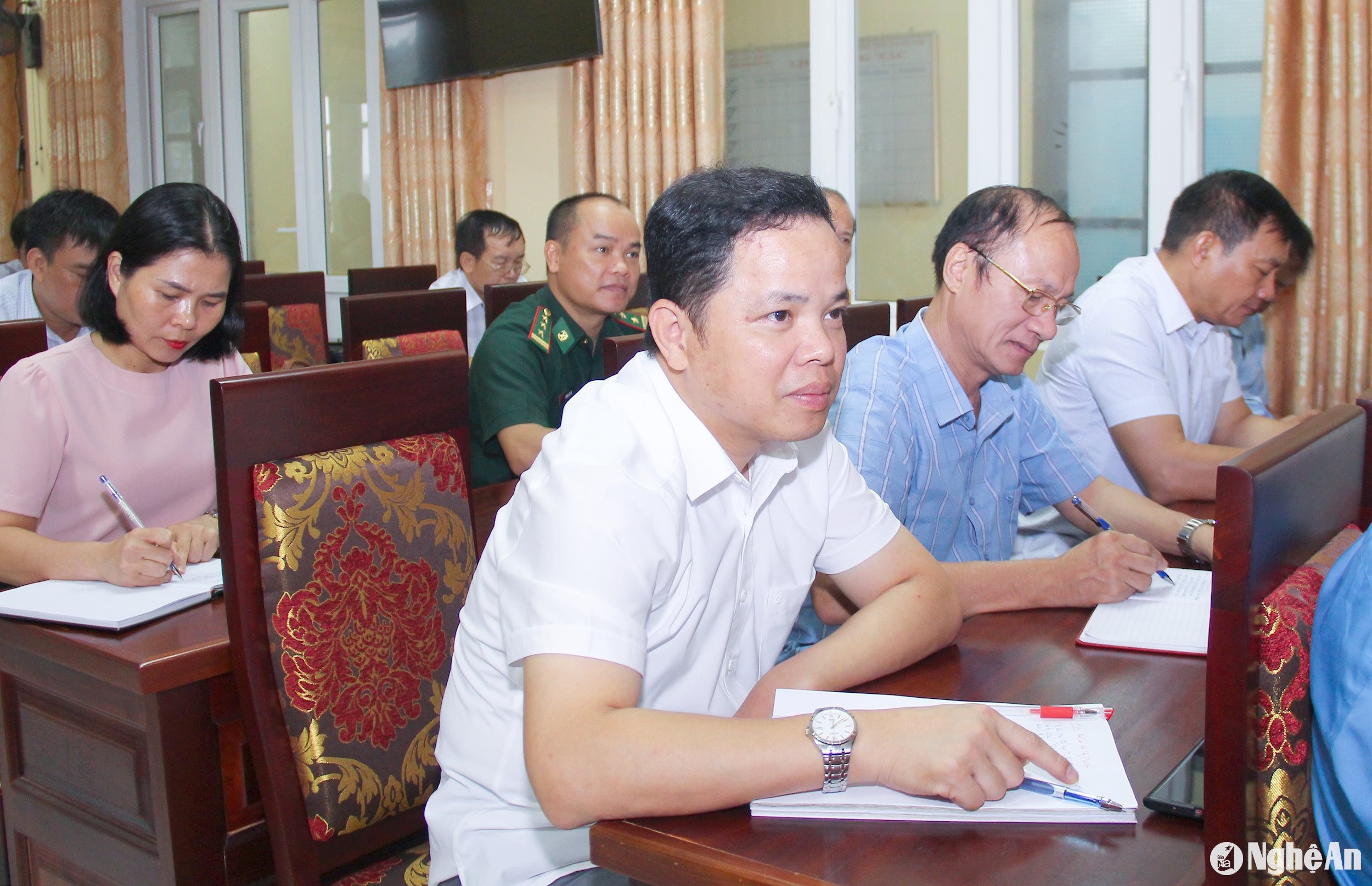 bna_-cac-bao-cao-vien-cap-huyen-tham-gia-hoi-nghi.-anh-mai-hoa-.jpg