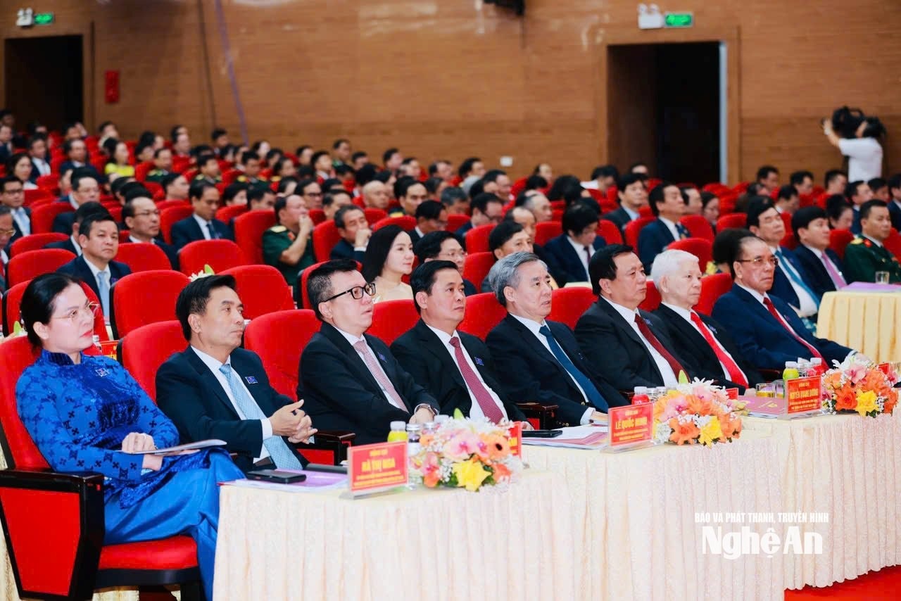bna_-dai-bieu-trung-uong-du-dai-hoi.-anh-huu-hoang...jpg